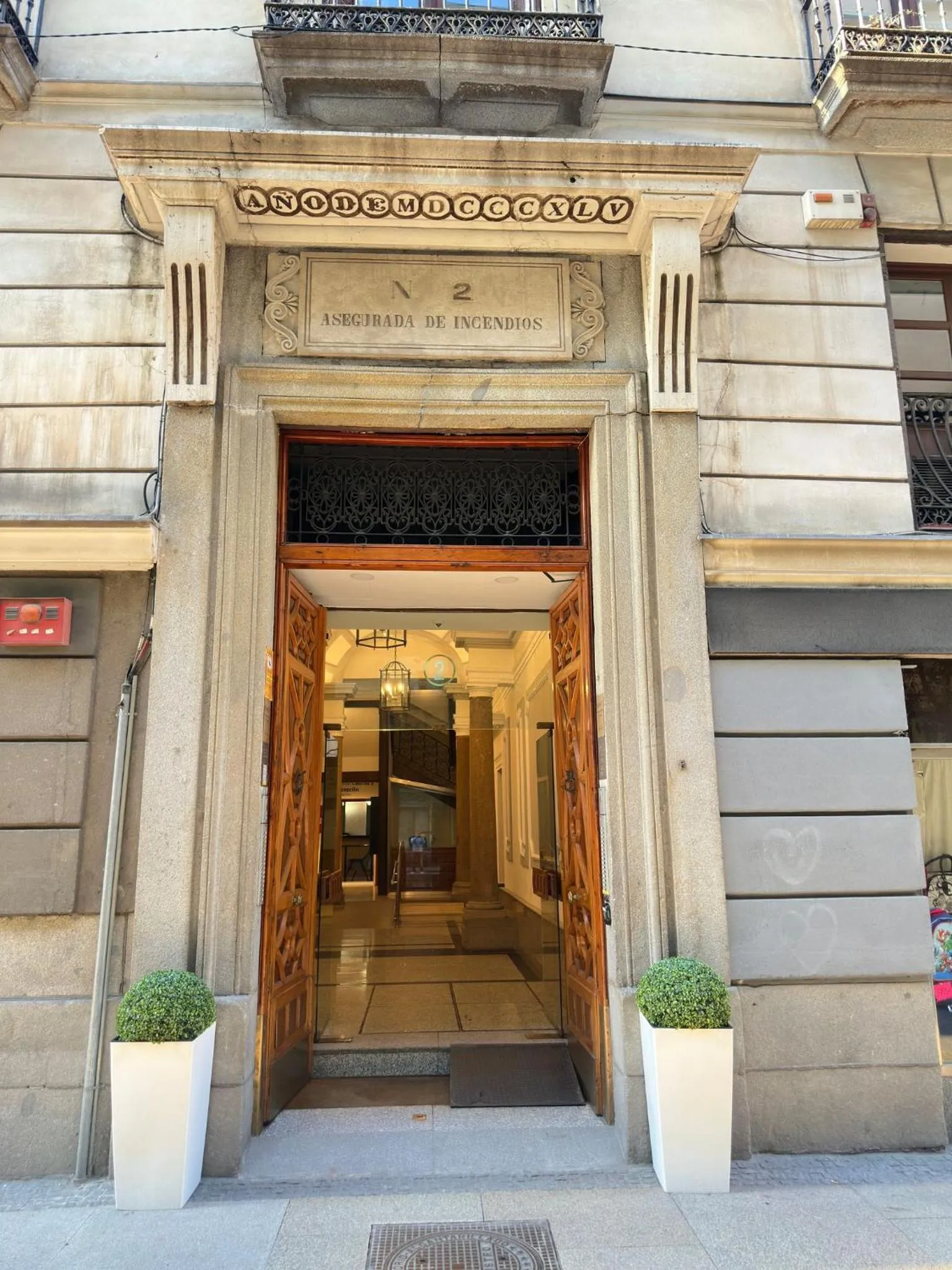 Property building in Hostal Castilla II Puerta del Sol