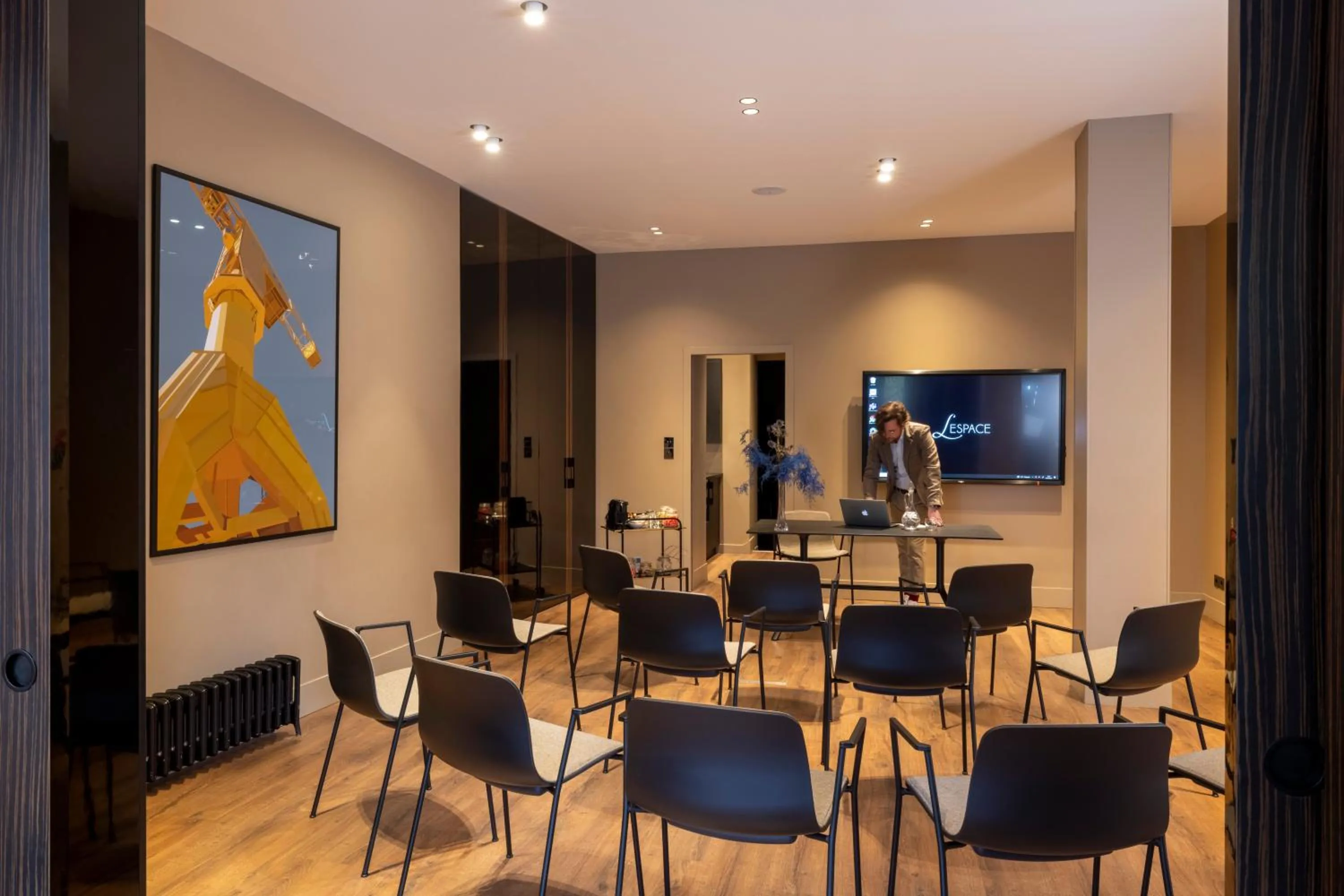 Meeting/conference room in LHotel - face au château - boutique hôtel et séminaires