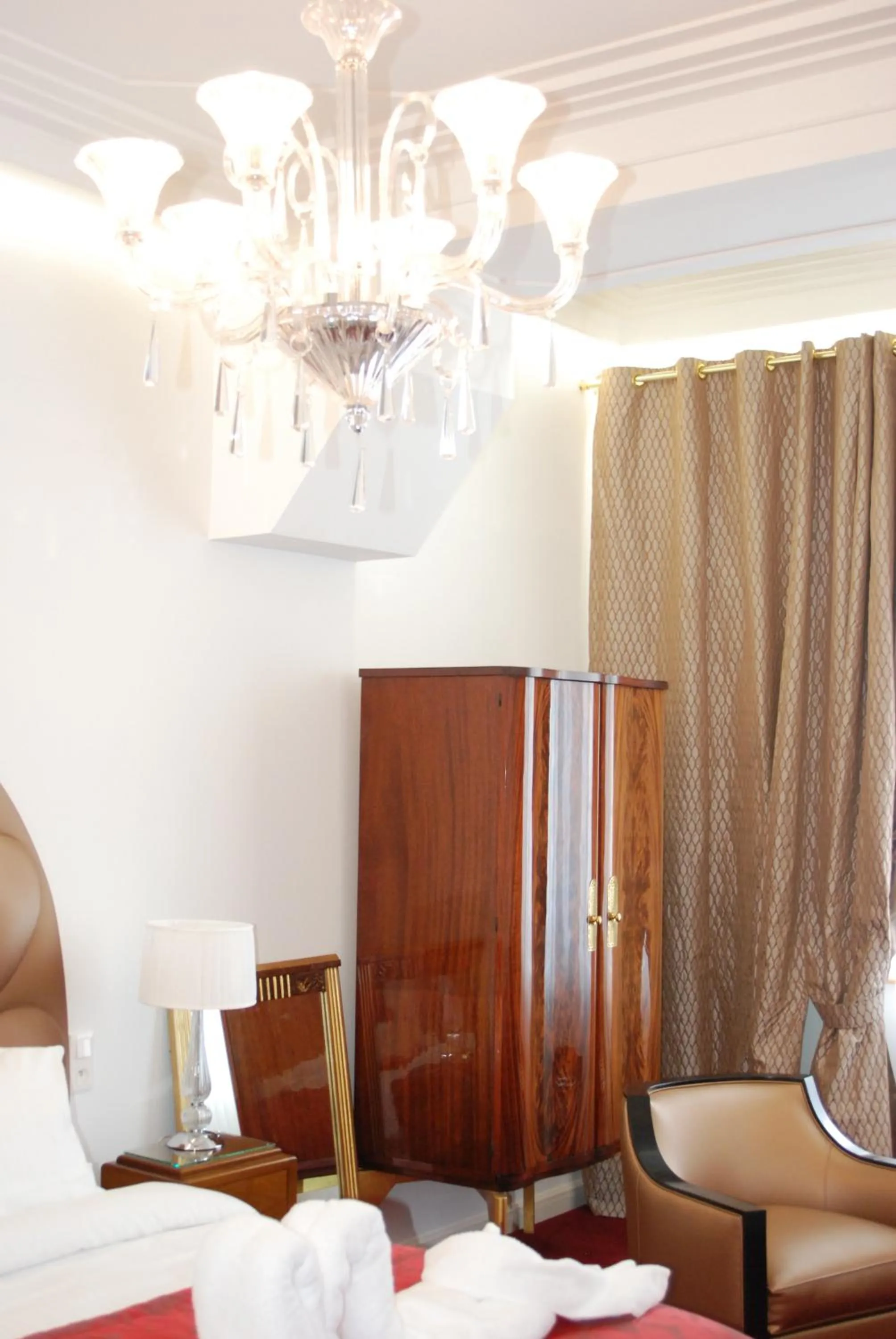 Decorative detail, Bed in Hôtel Victor Hugo