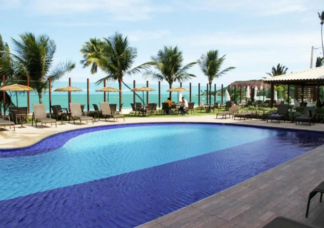 Swimming pool in Luxor Tabatinga Beira Mar