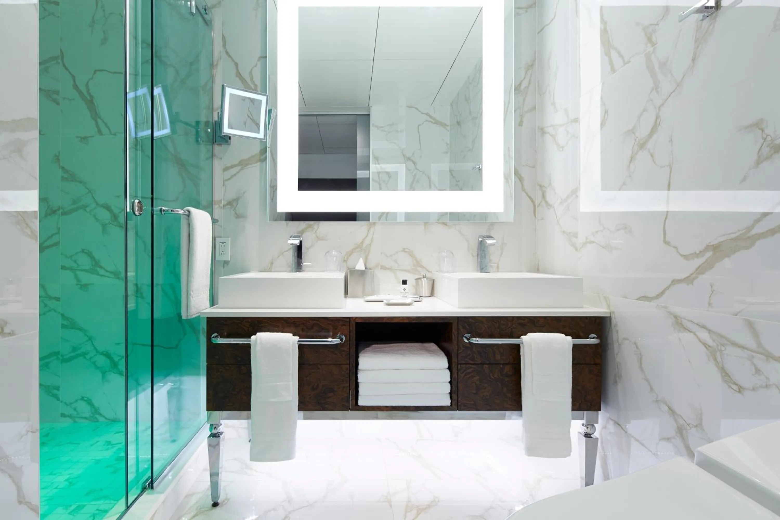 Shower in Le Mount Stephen