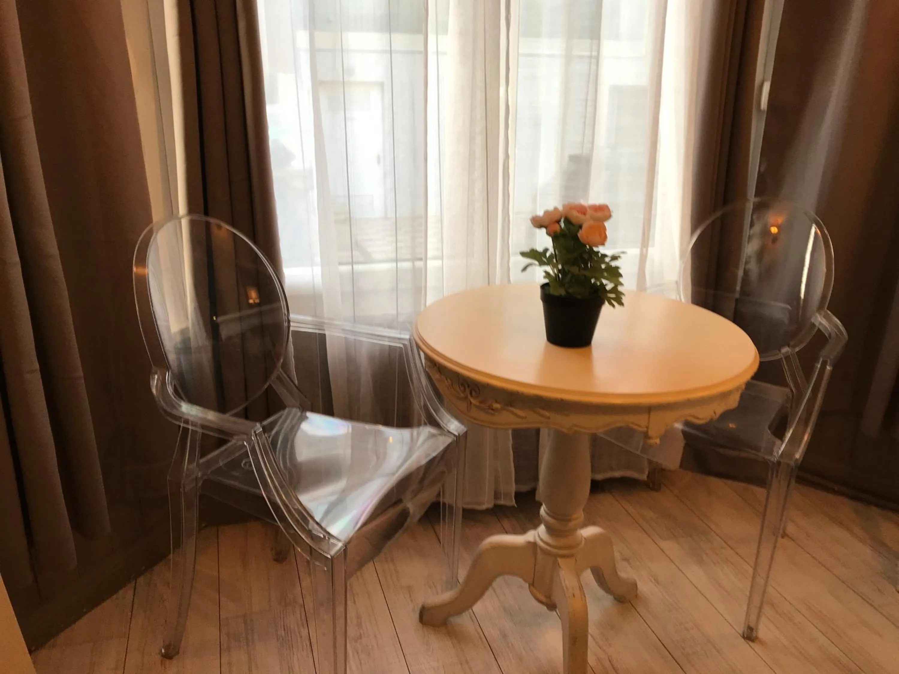 Seating area in Hôtel de charme Equinoxe