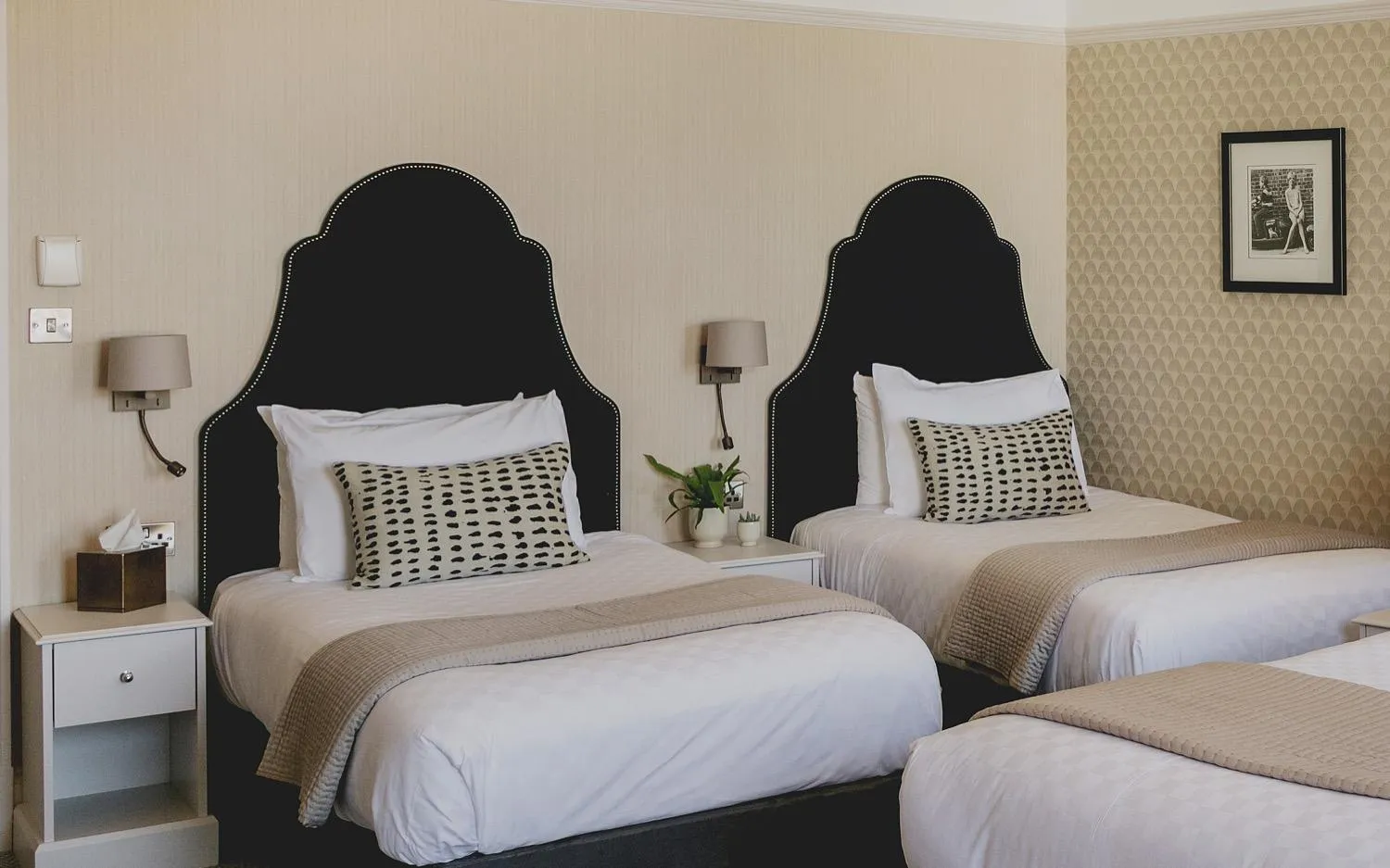 Bed in The Queens Hotel