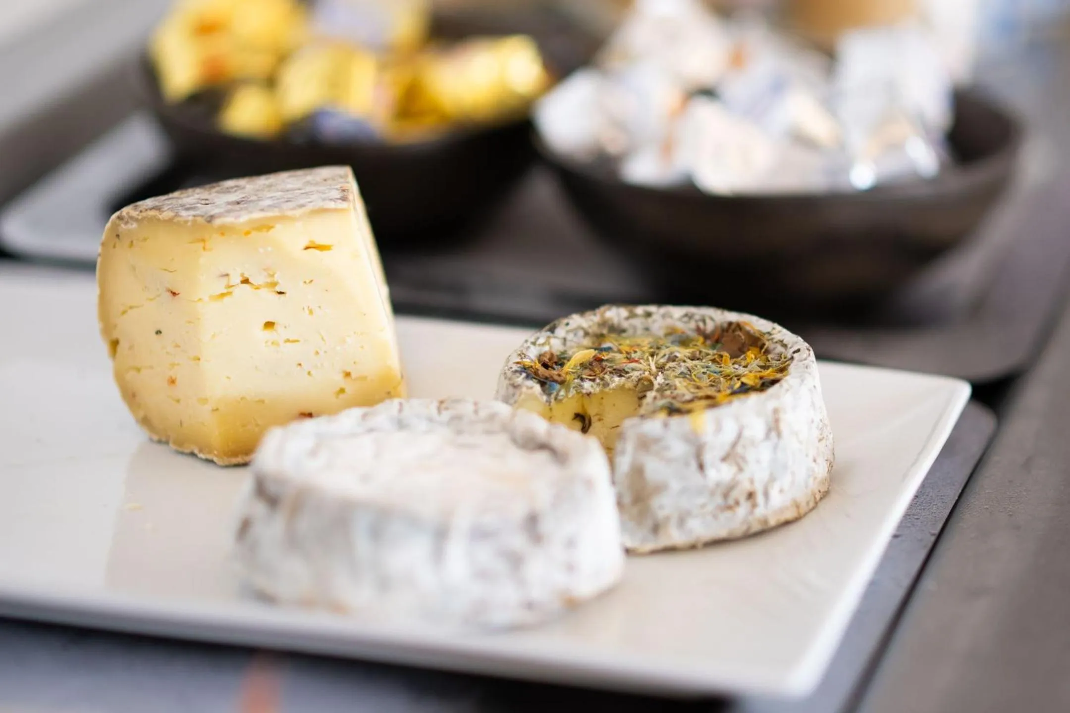 Food and drinks in Logis Hôtel Domaine du Moulin Cavier - Restaurants & Spa