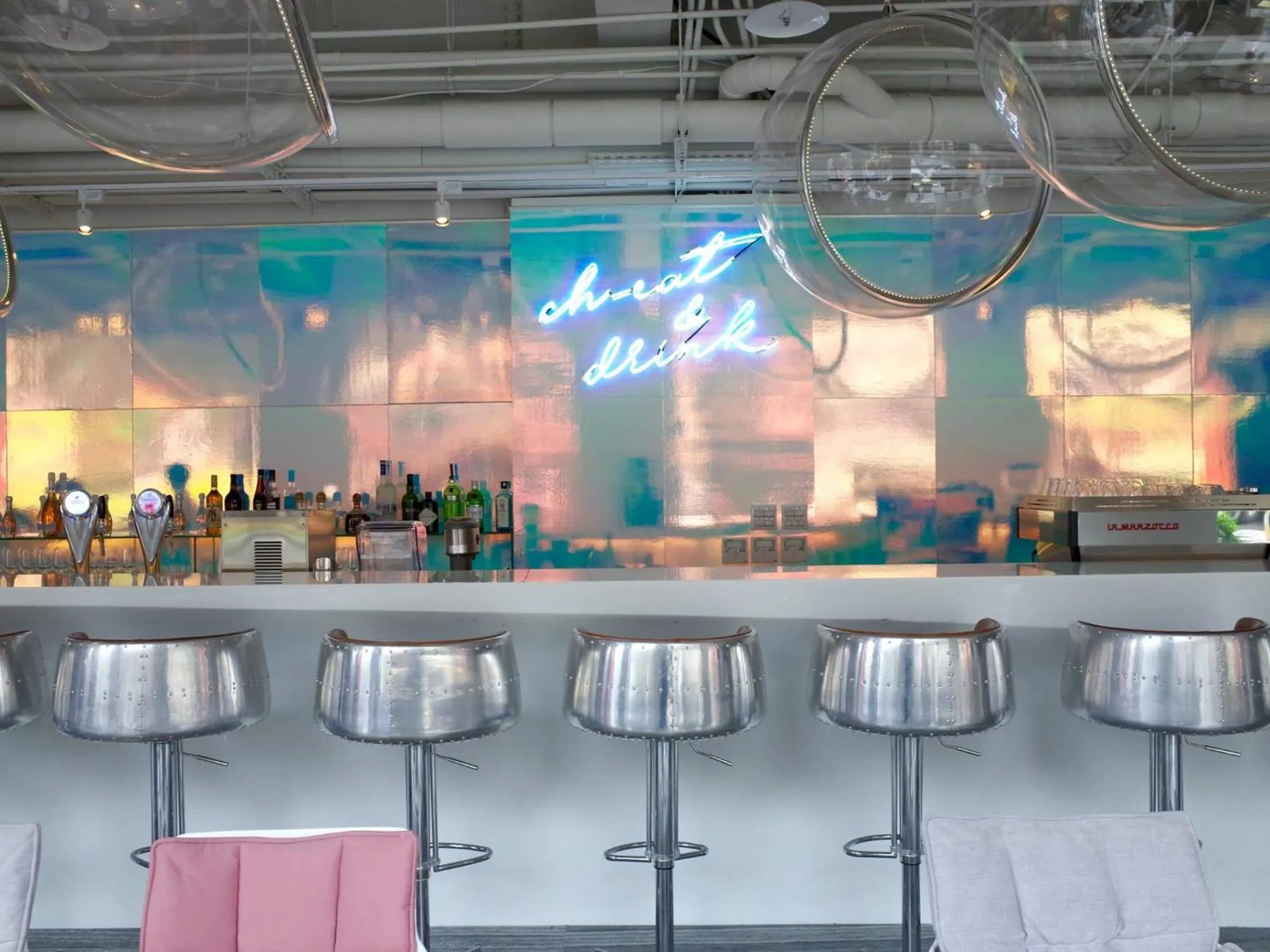 Restaurant/places to eat in Hotelpoispois