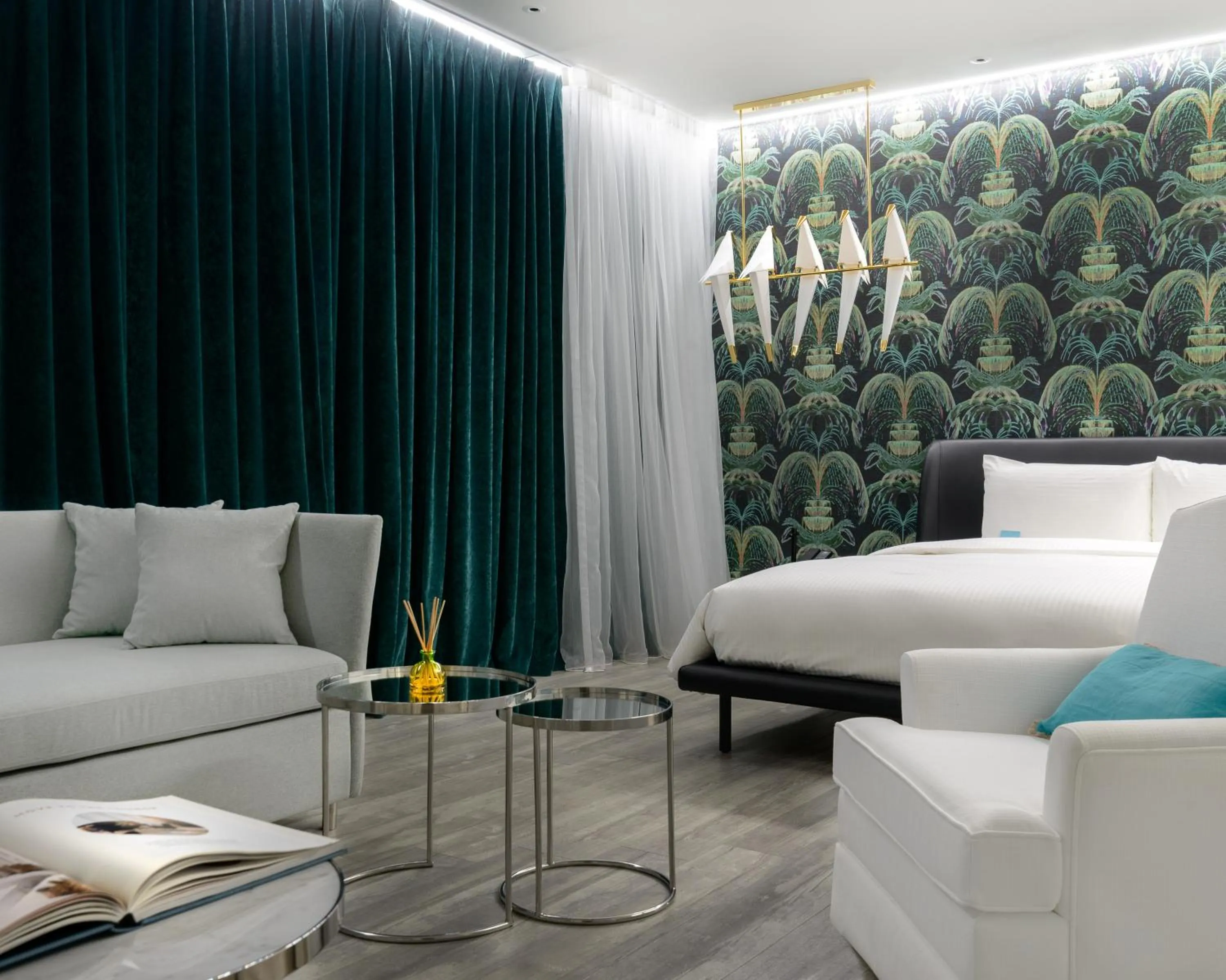 Photo of the whole room in Hotelpoispois