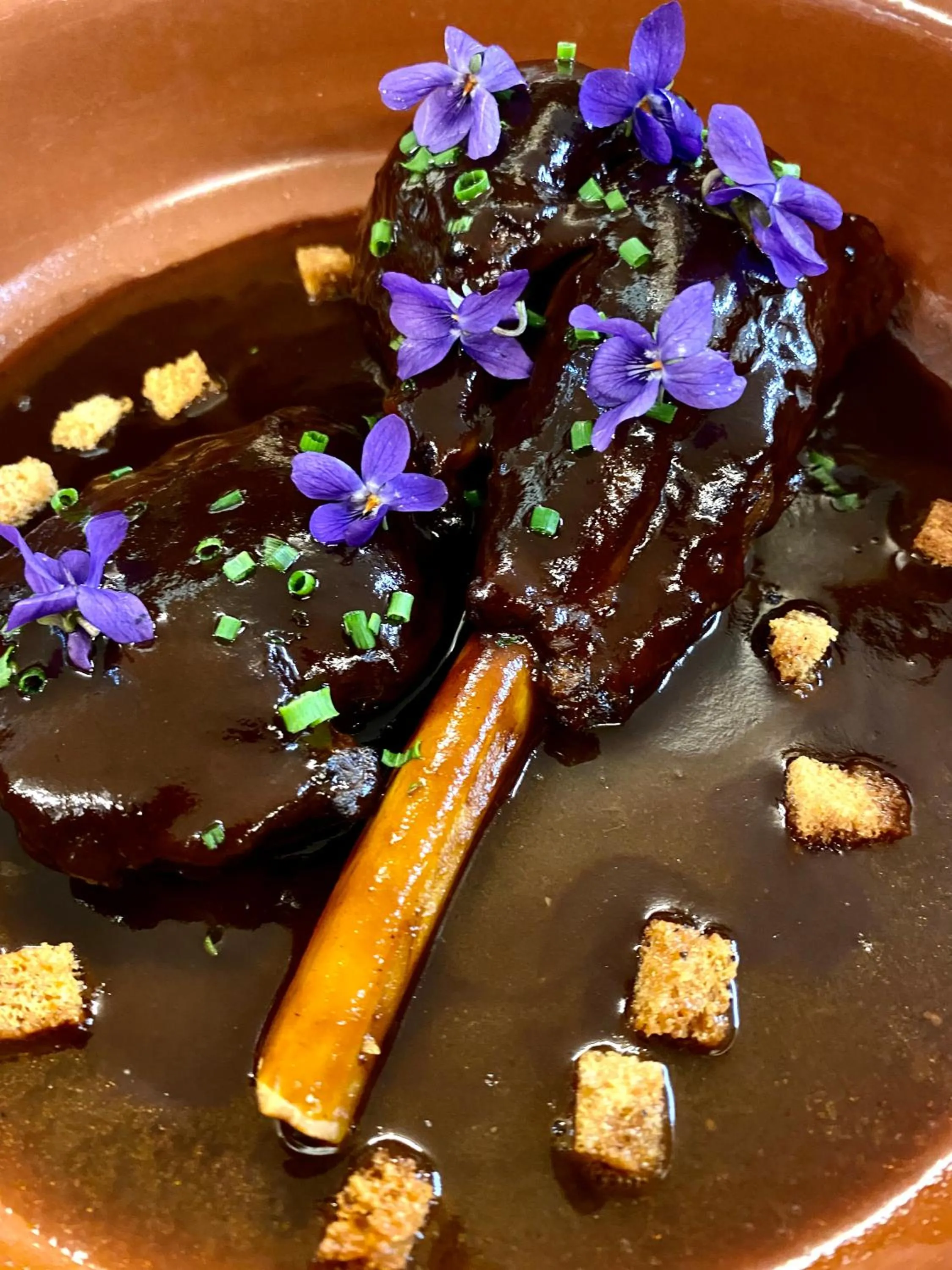 Food in Logis Hôtel & Restaurant Le Cheval Blanc et Clovis