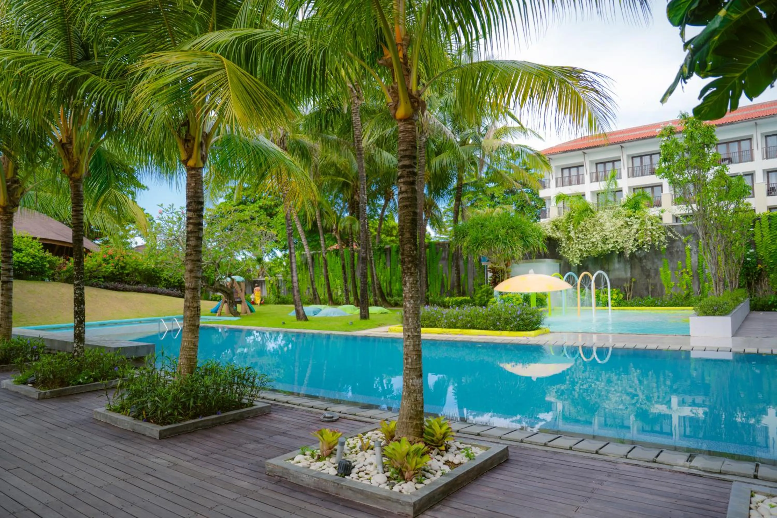 Swimming pool in Tijili Hotel Benoa