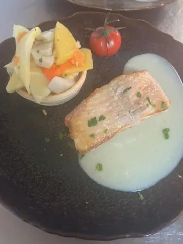 Food and drinks in Logis Hôtel restaurant Horizon 117