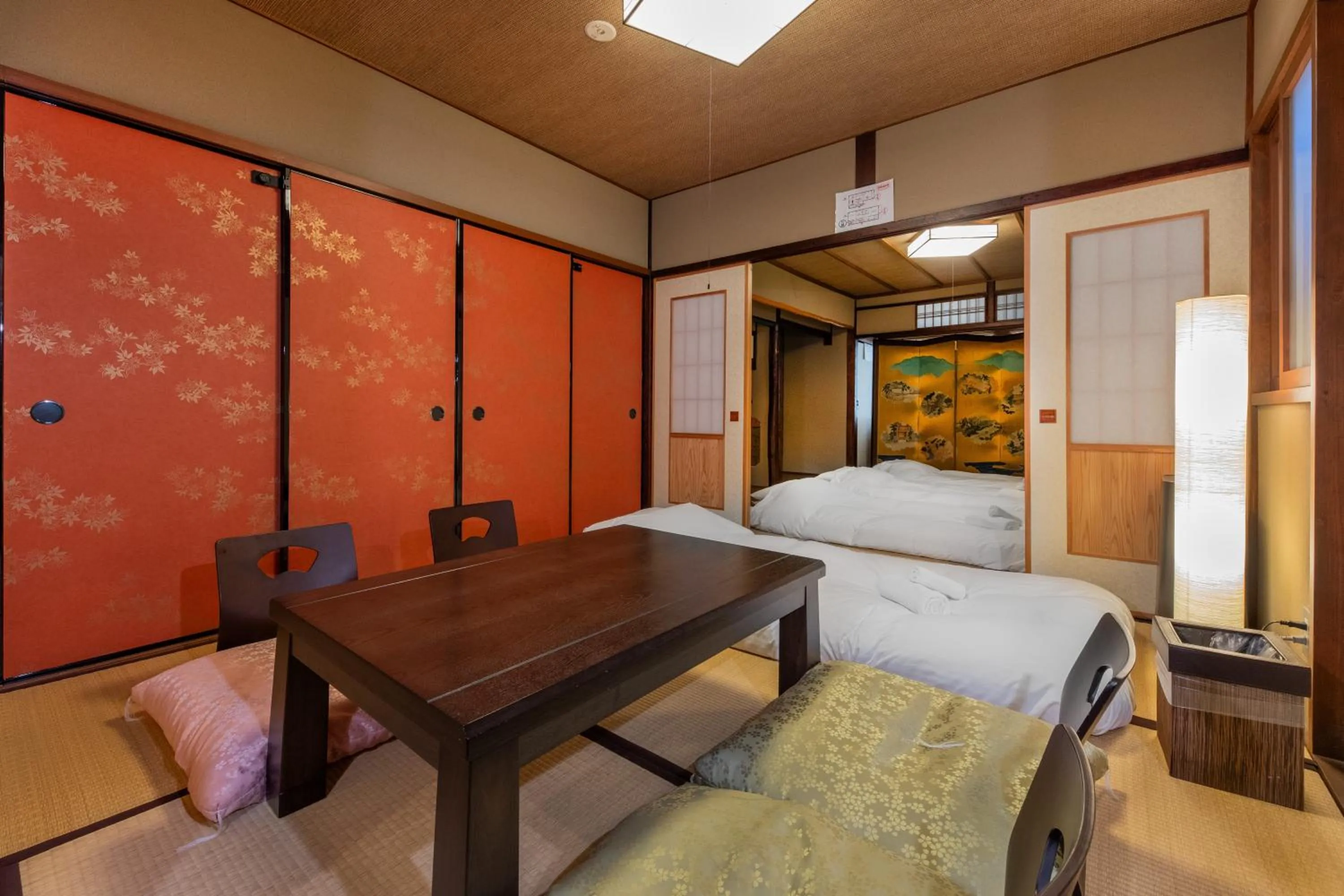 Living room, Bed in Shiki Homes SHINJIN