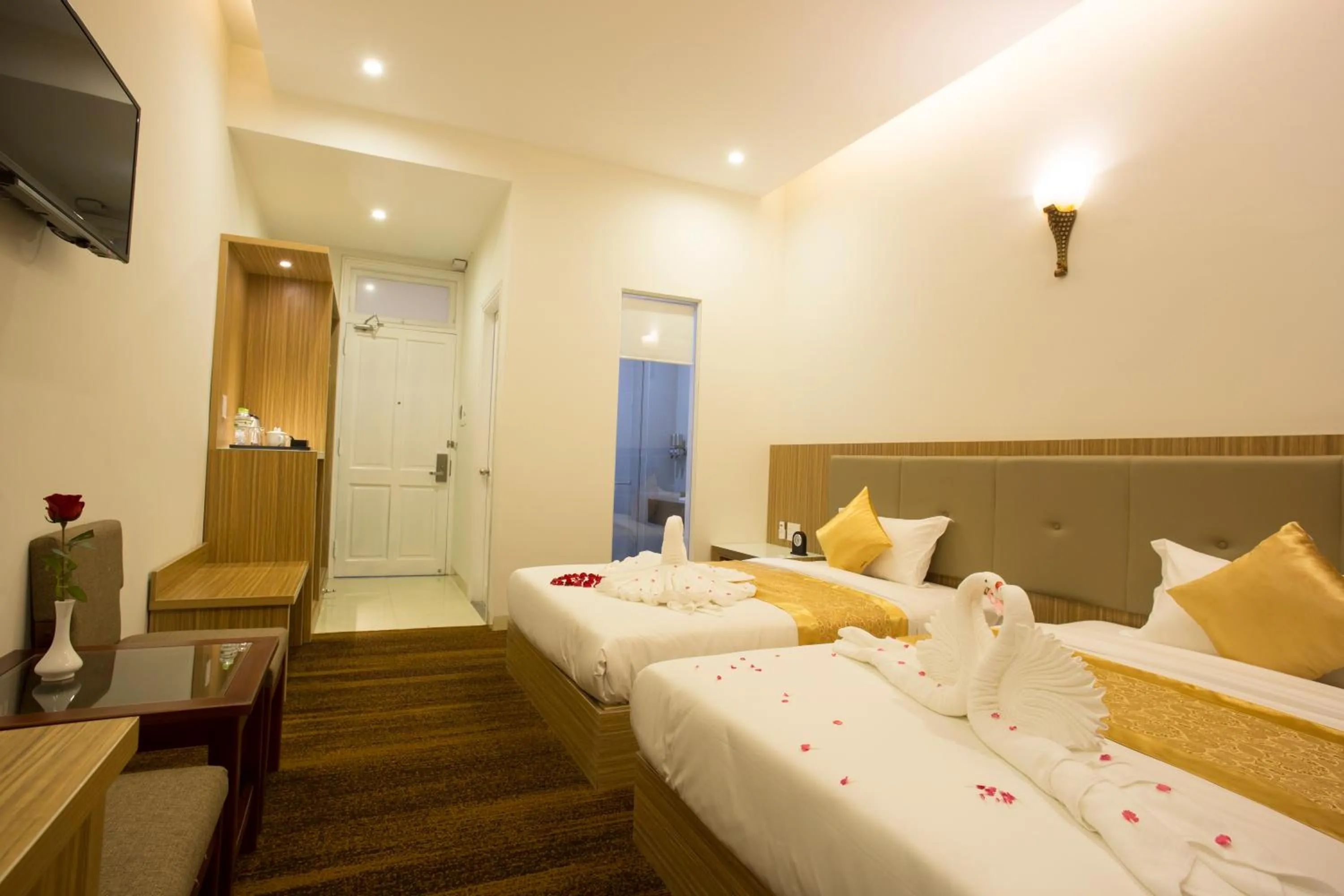 Bed in Red Palace Hotel