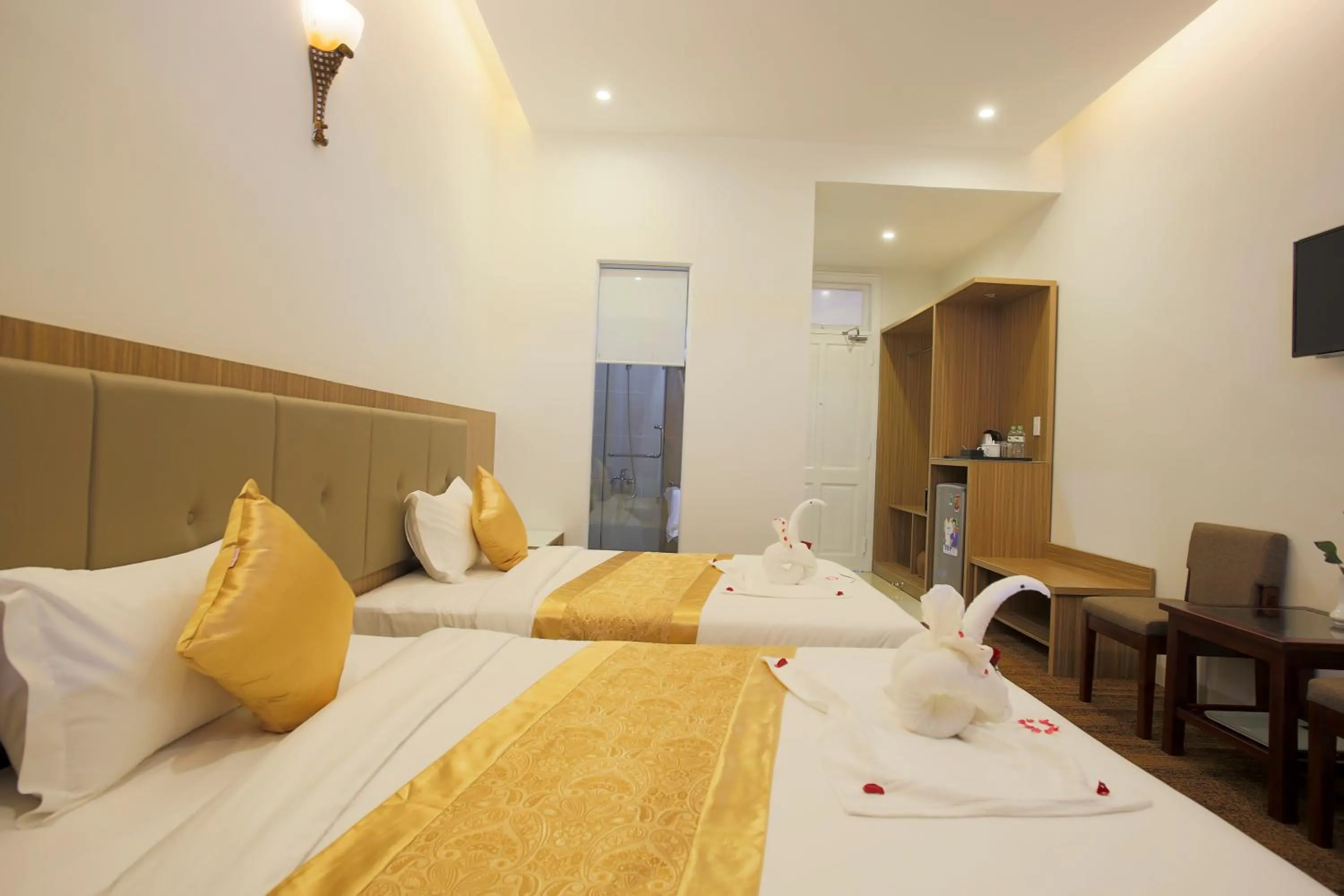 Bed in Red Palace Hotel