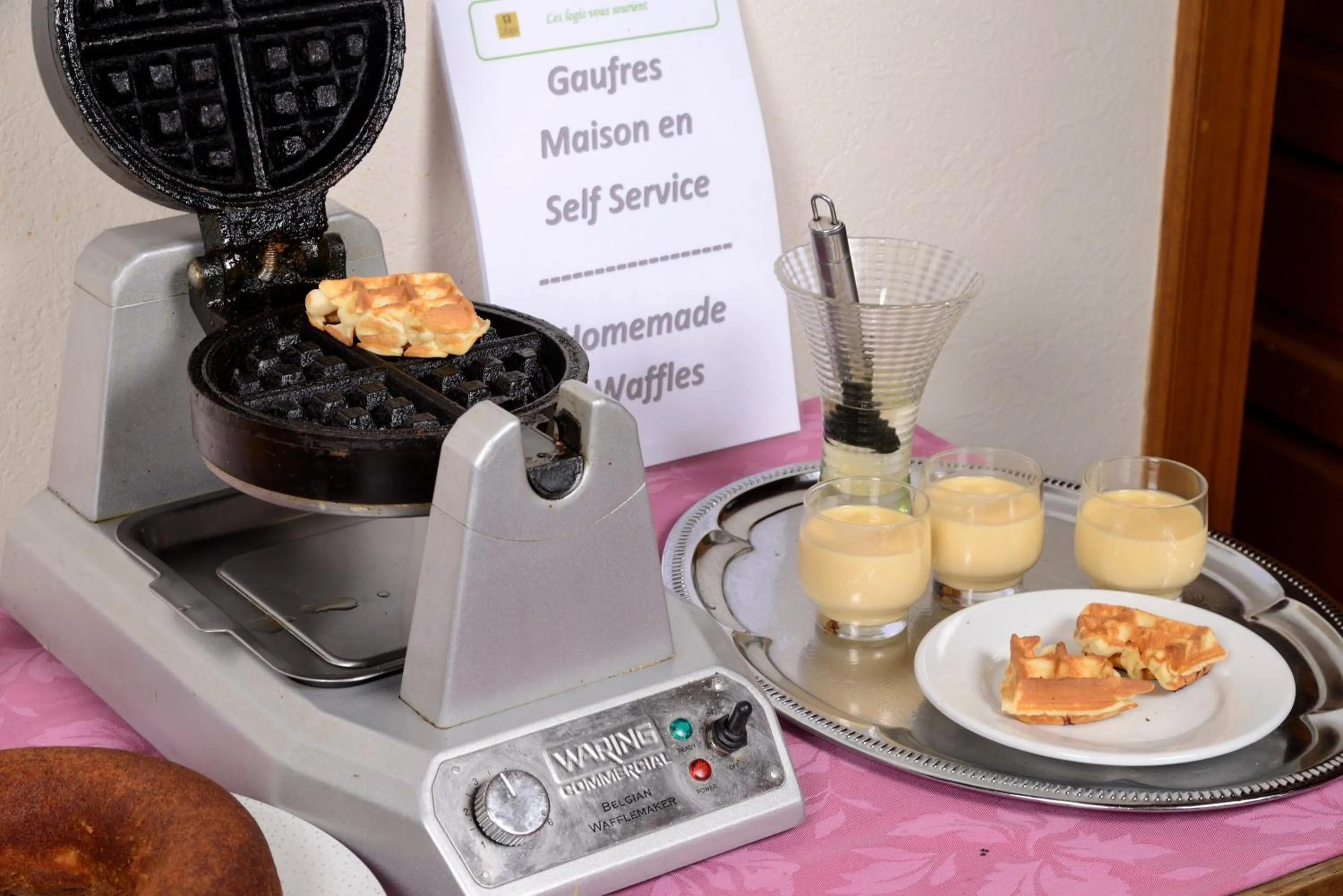 Food and drinks in Logis Le Tadorne