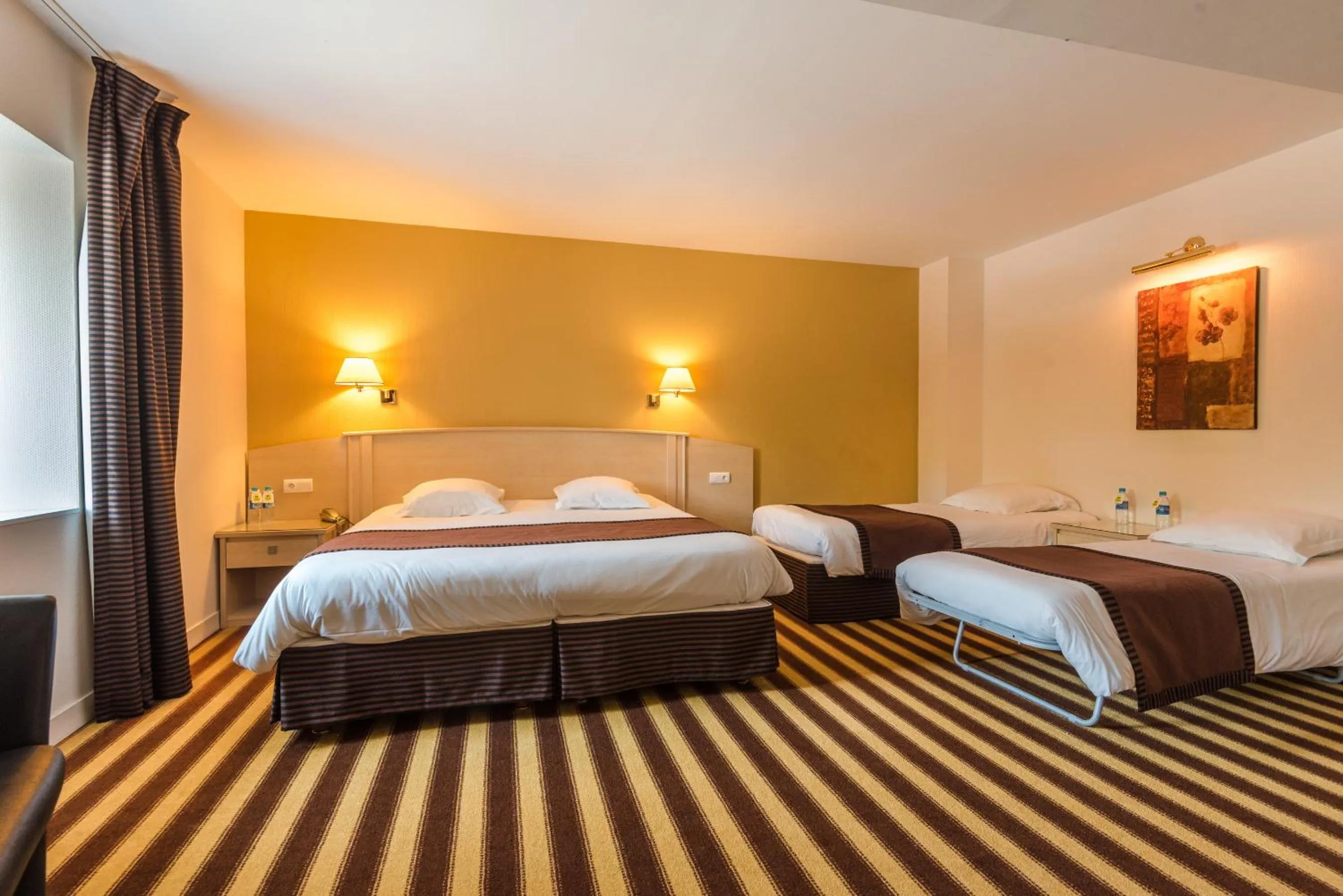 Bedroom, Bed in Logis L'Abreuvoir