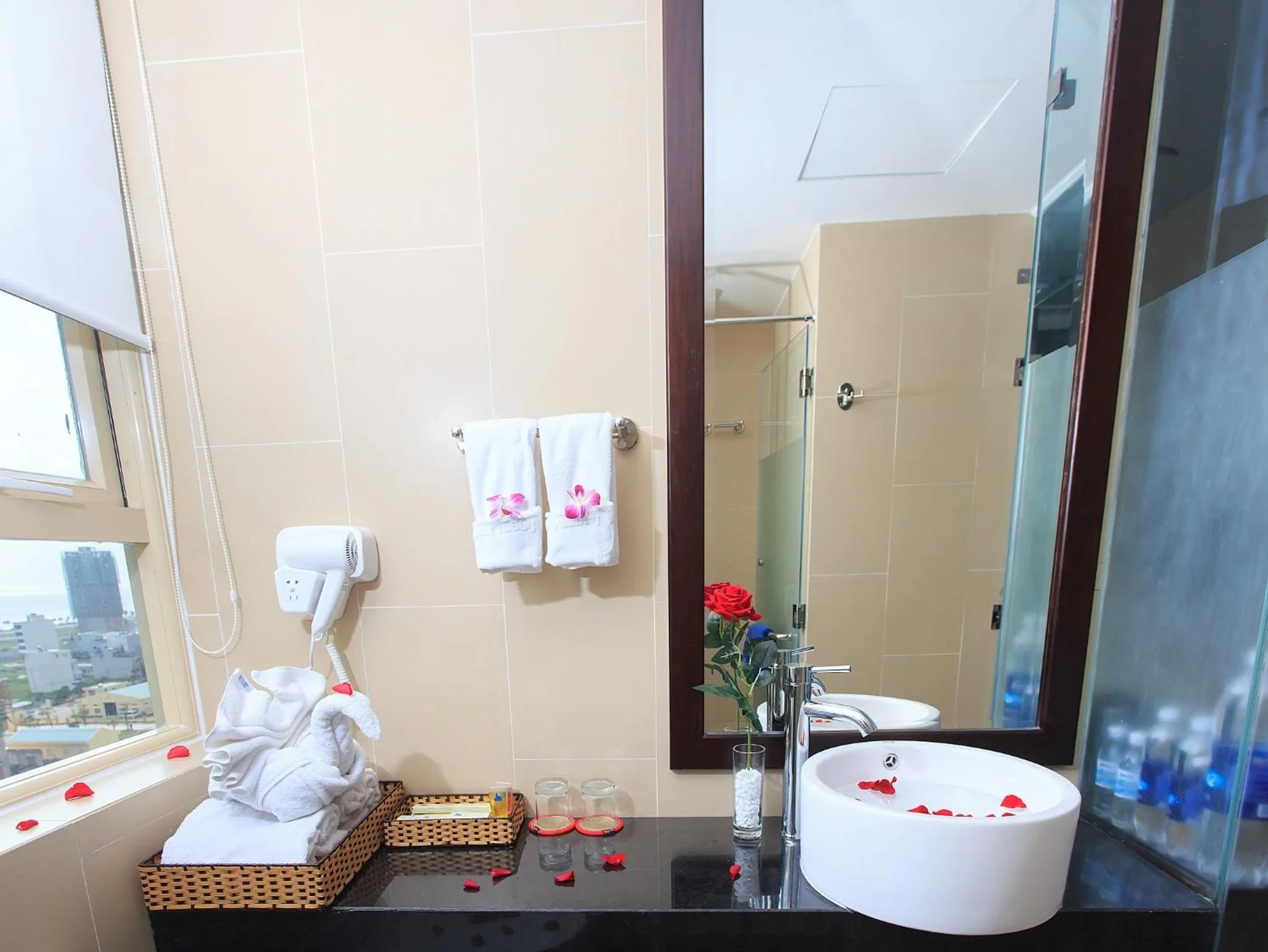 Shower in ANFADA Hotel Danang