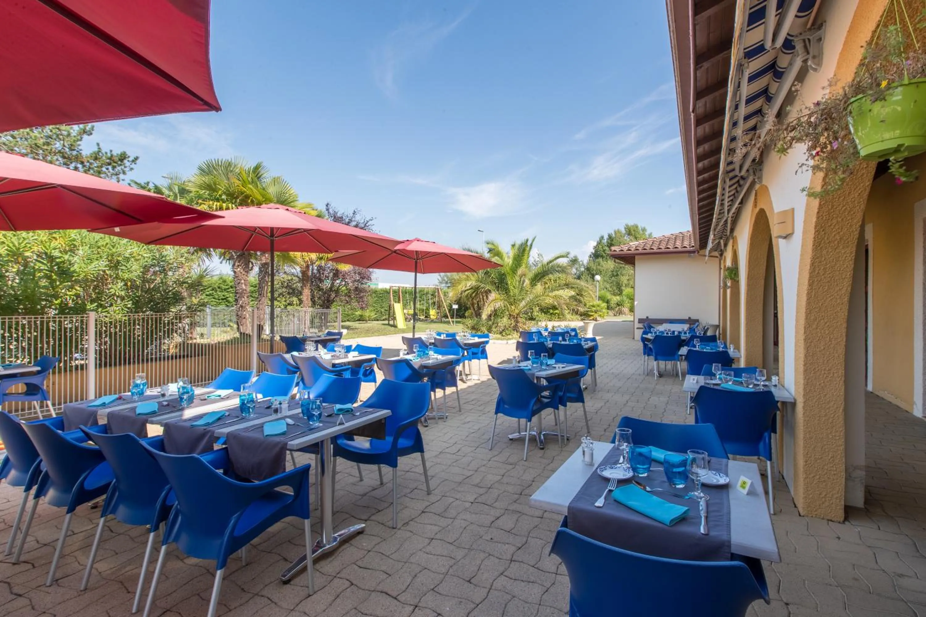 Restaurant/places to eat in Logis Hôtel Restaurant Solenca