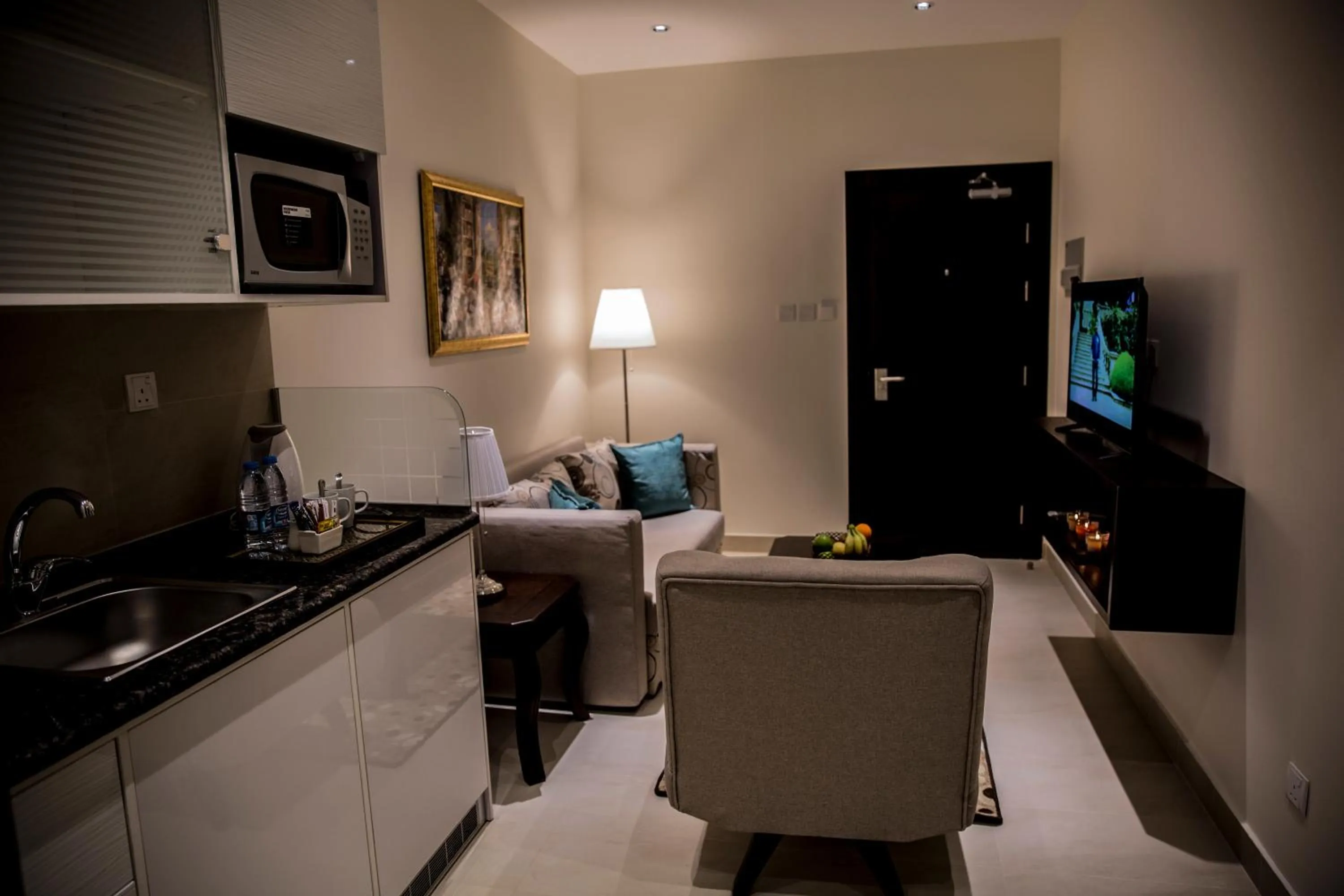 Kitchen or kitchenette in Naylover Hotel Suites