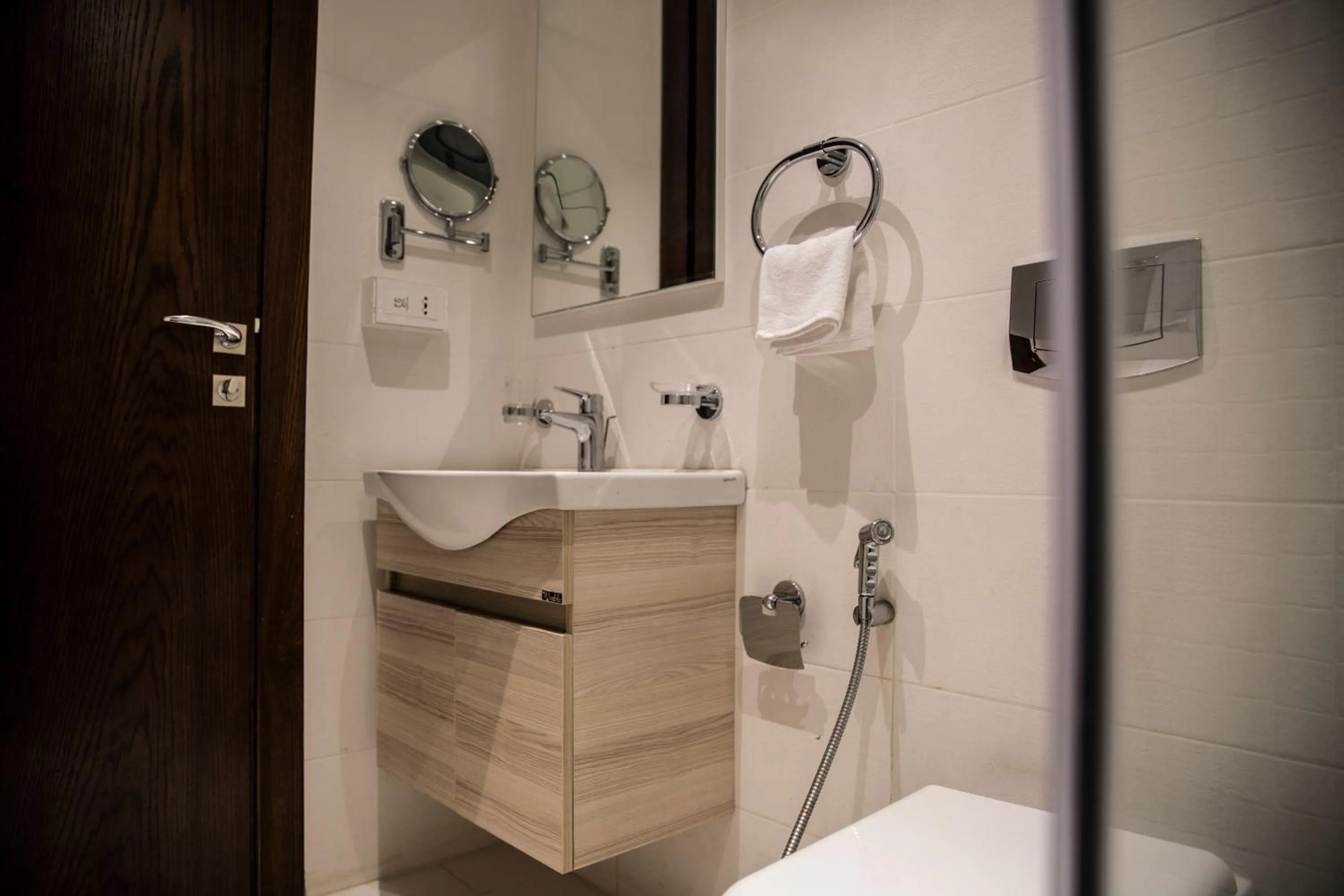 Bathroom in Naylover Hotel Suites