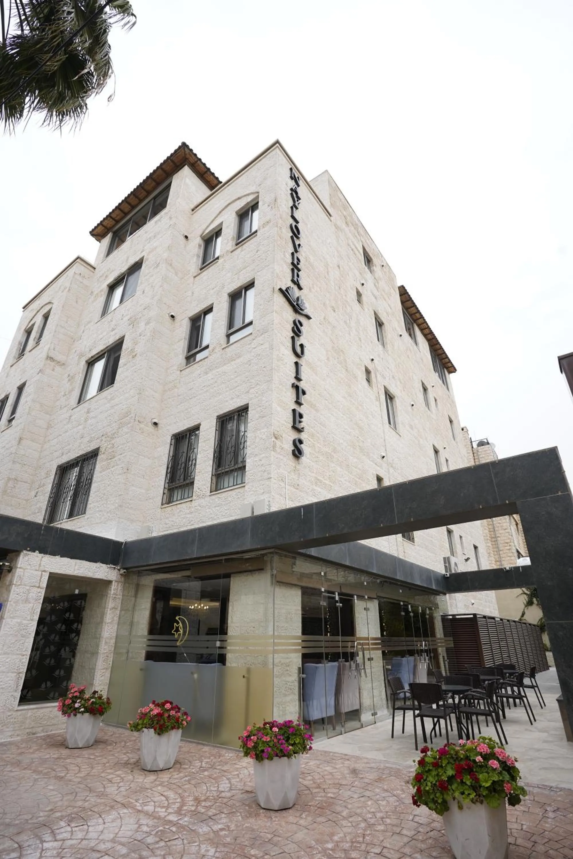 Property building in Naylover Hotel Suites