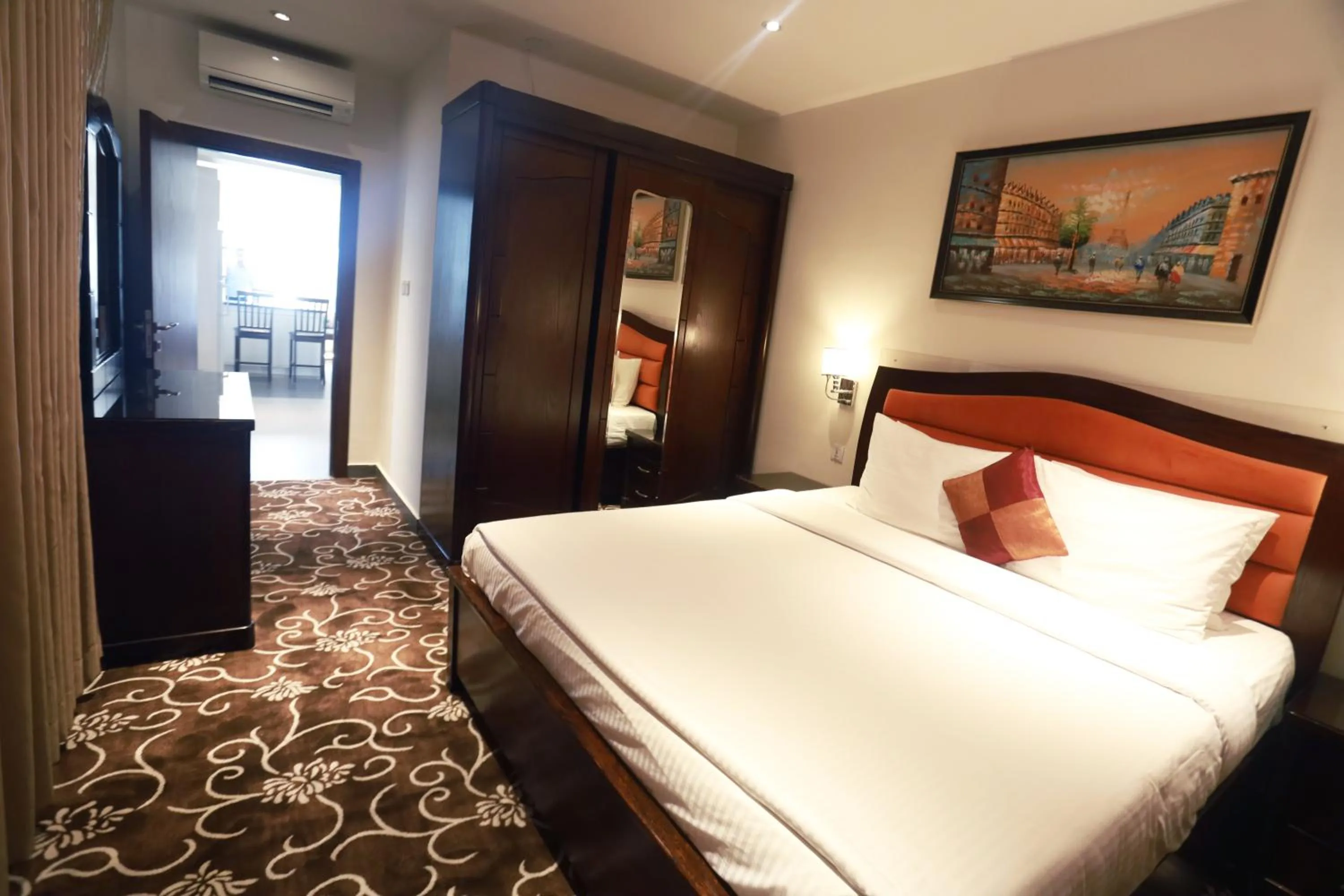 Photo of the whole room, Bed in Naylover Hotel Suites