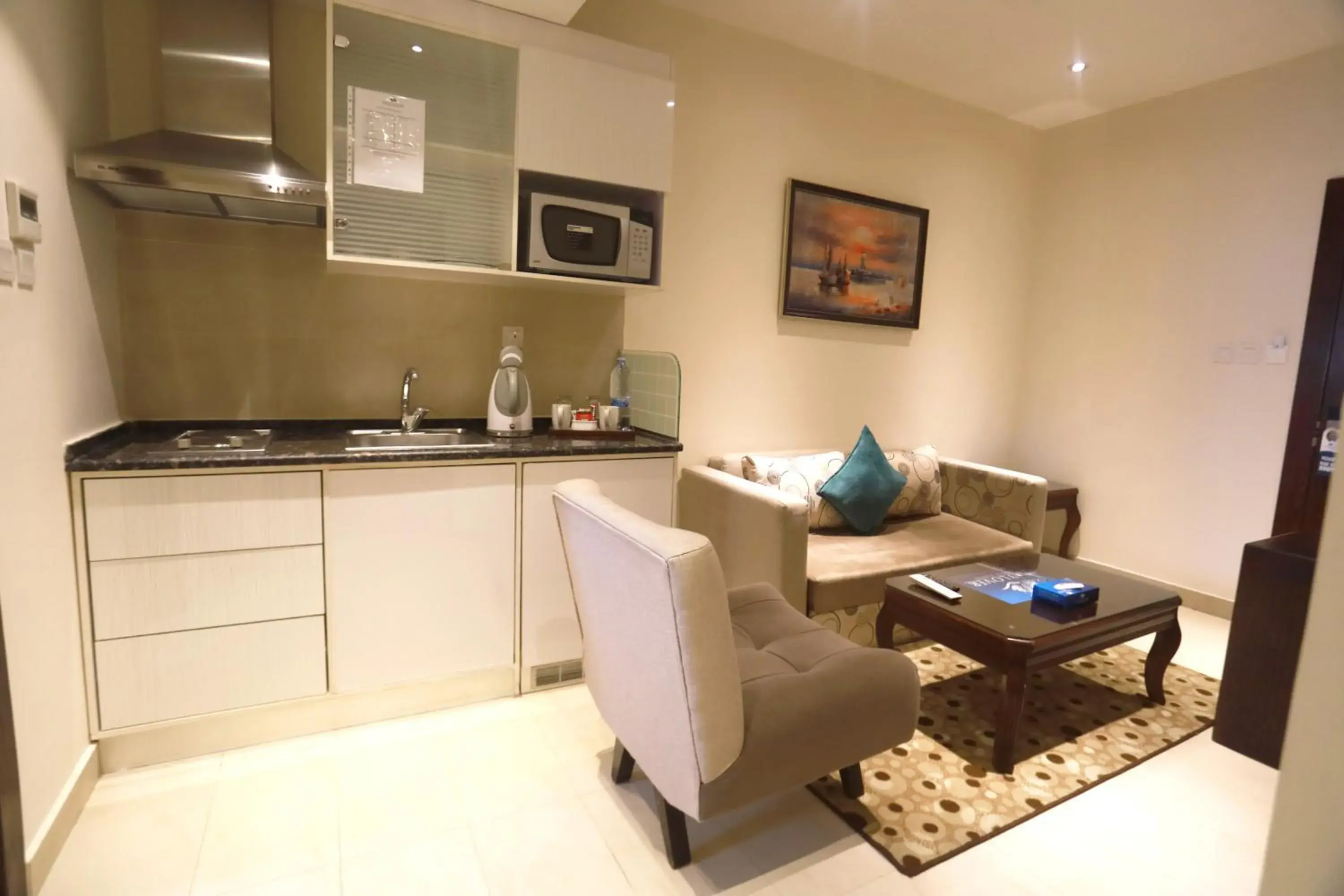 Superior King Suite in Naylover Hotel Suites Superior King Suite in Naylover Hotel Suites