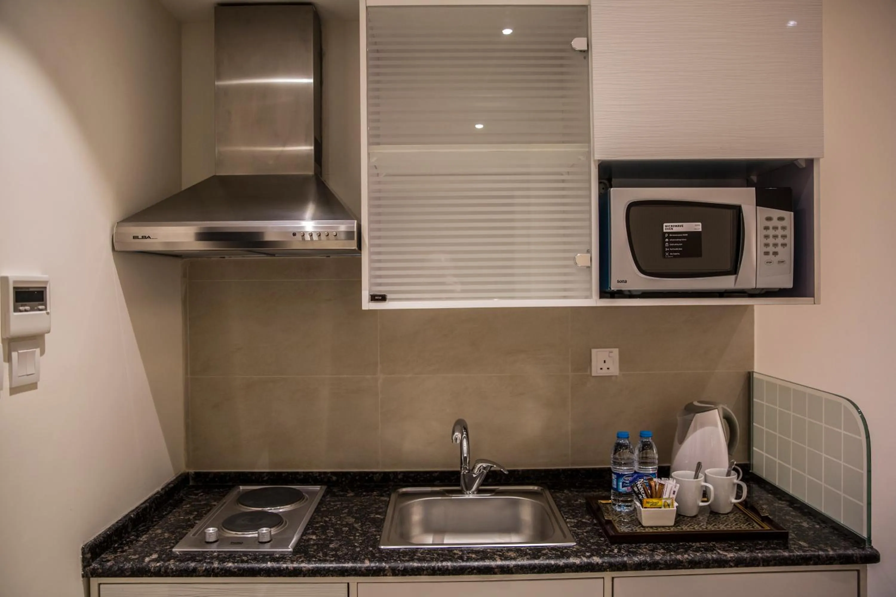 Coffee/tea facilities in Naylover Hotel Suites