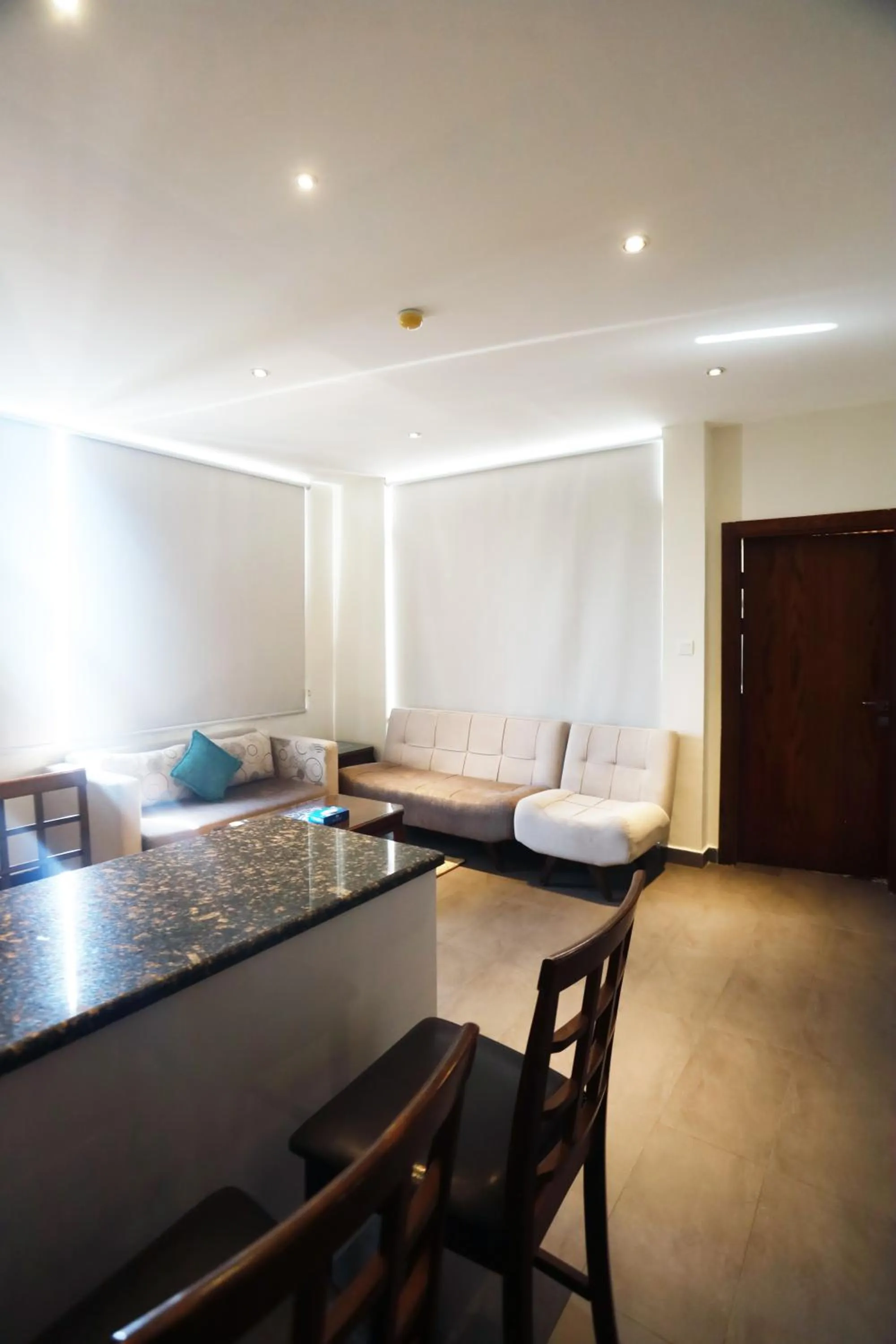 Dining area in Naylover Hotel Suites