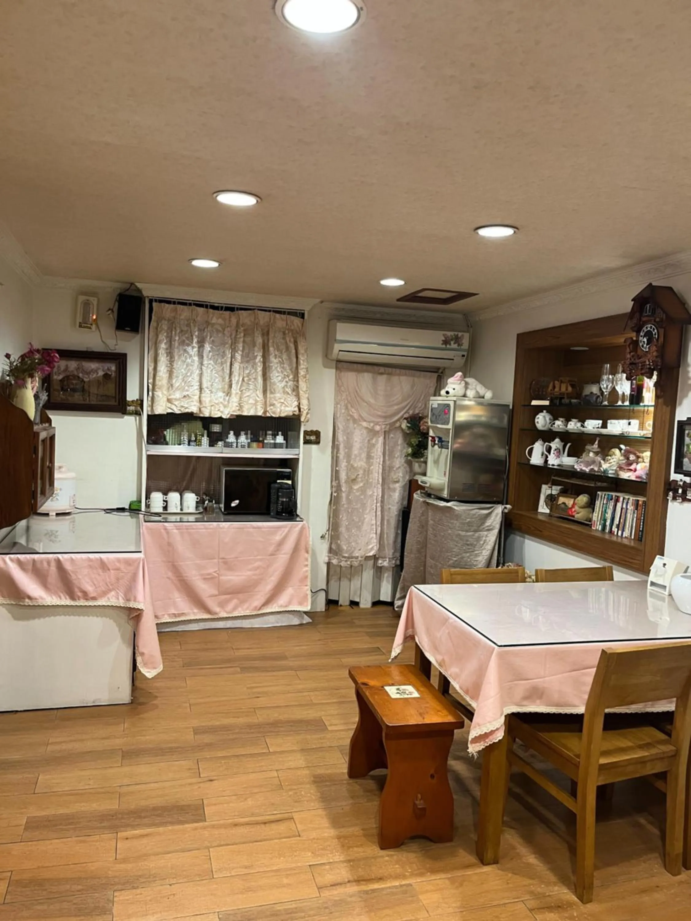 Restaurant/places to eat in Love in Pearl B&B