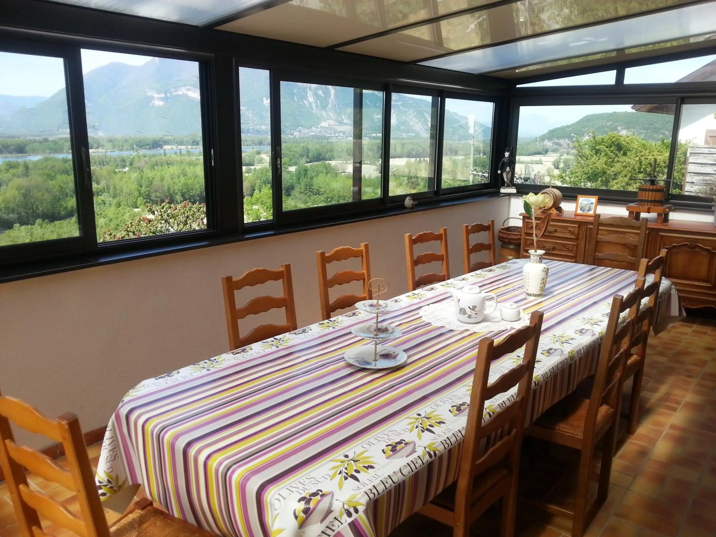 Continental breakfast in Le Belvue