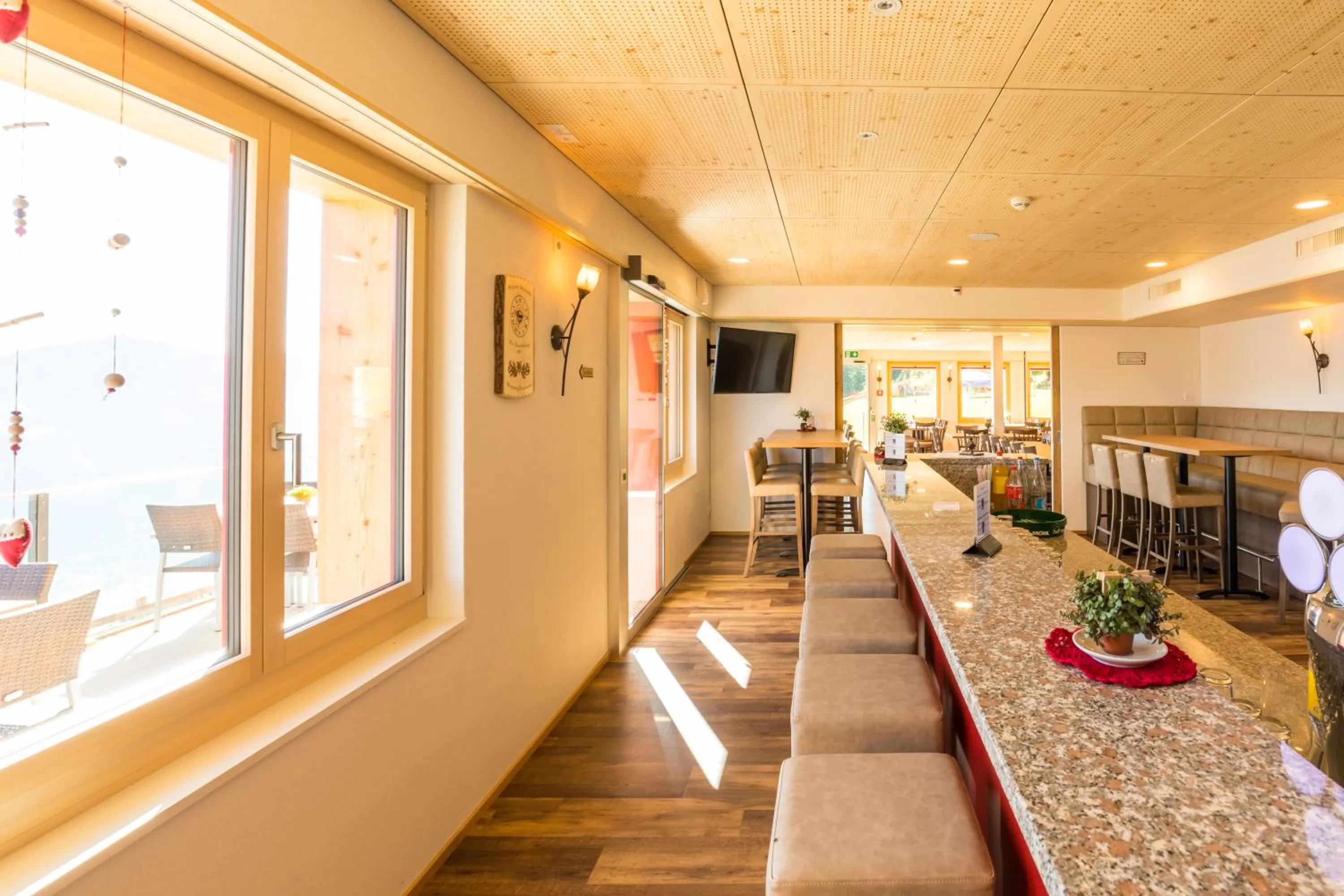 Restaurant/places to eat in Berghotel Schonhalden