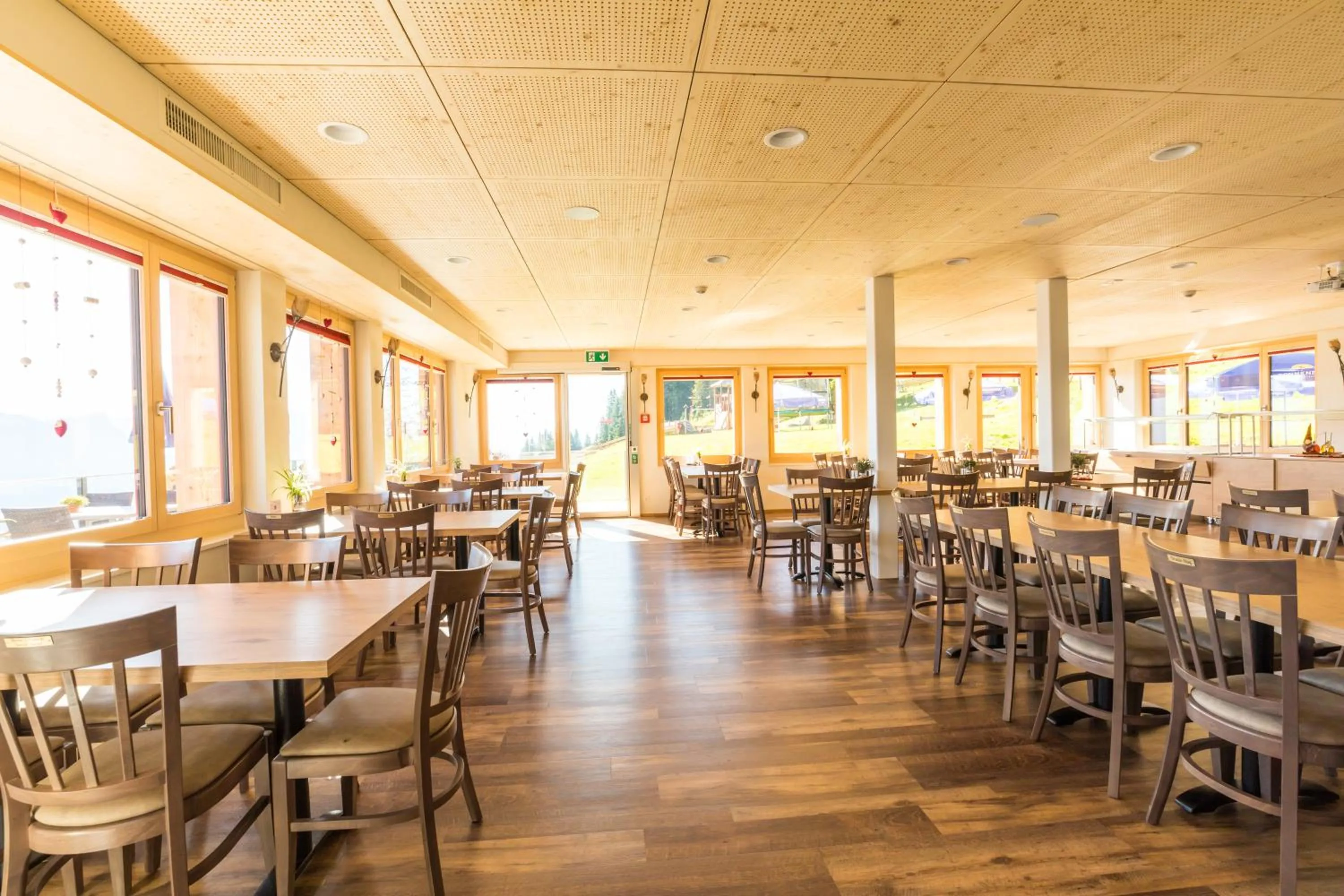 Restaurant/places to eat in Berghotel Schonhalden