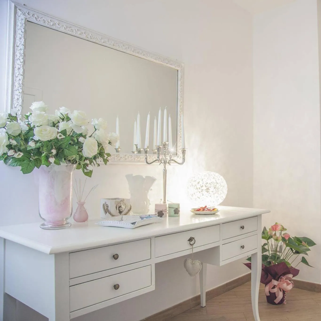 Facade/entrance in La Perla - Chic Accommodation