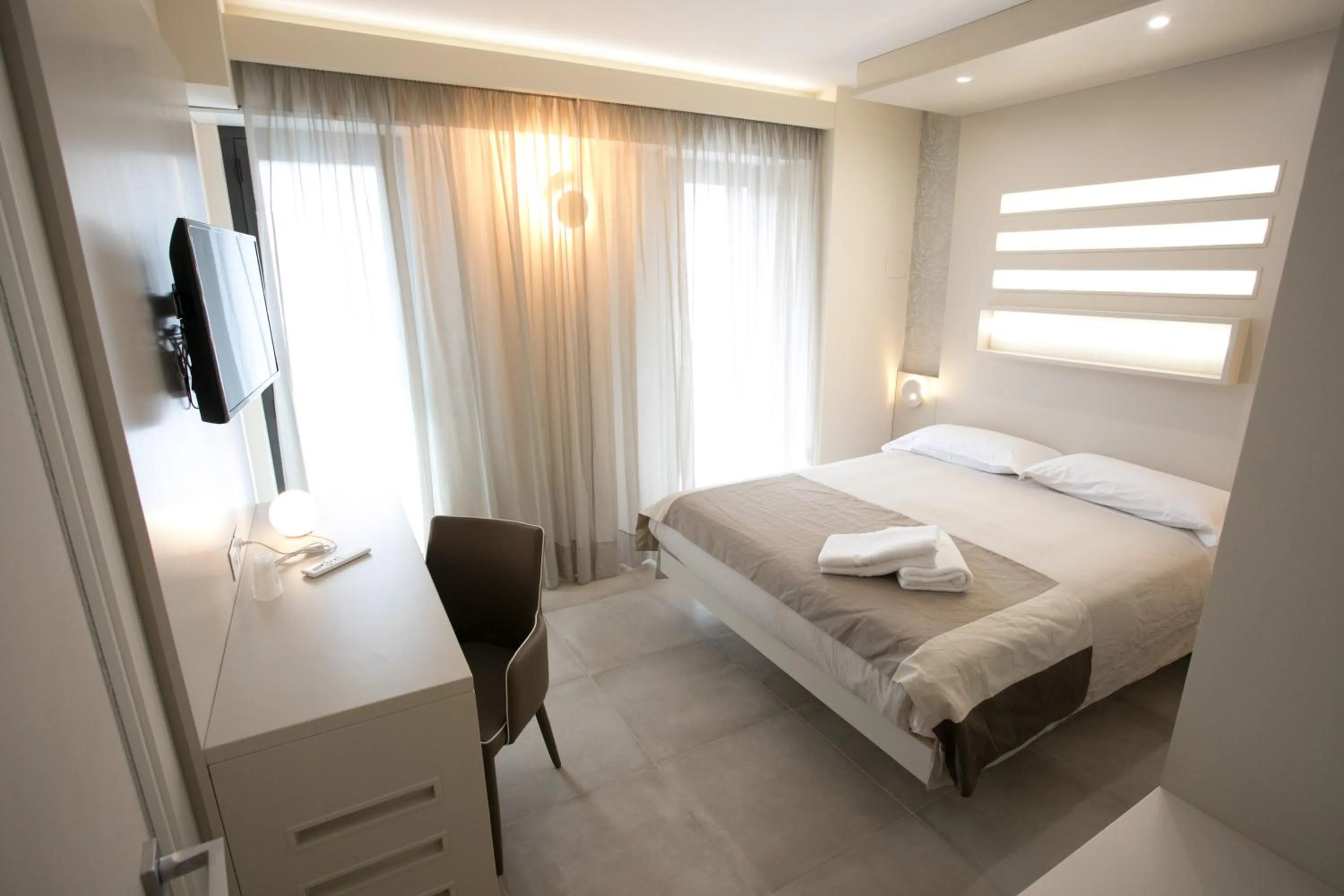 Photo of the whole room, Bed in B&B Chez Moi