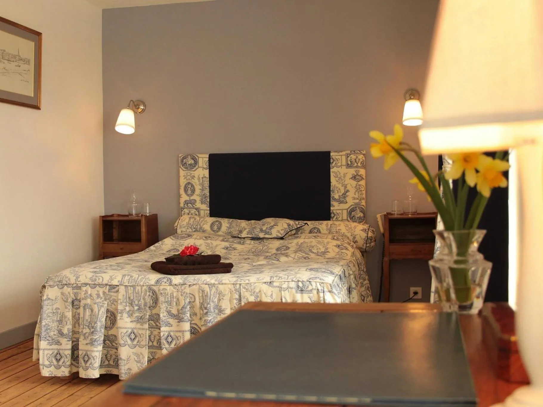 Bedroom, Bed in La Petite Ville Aze