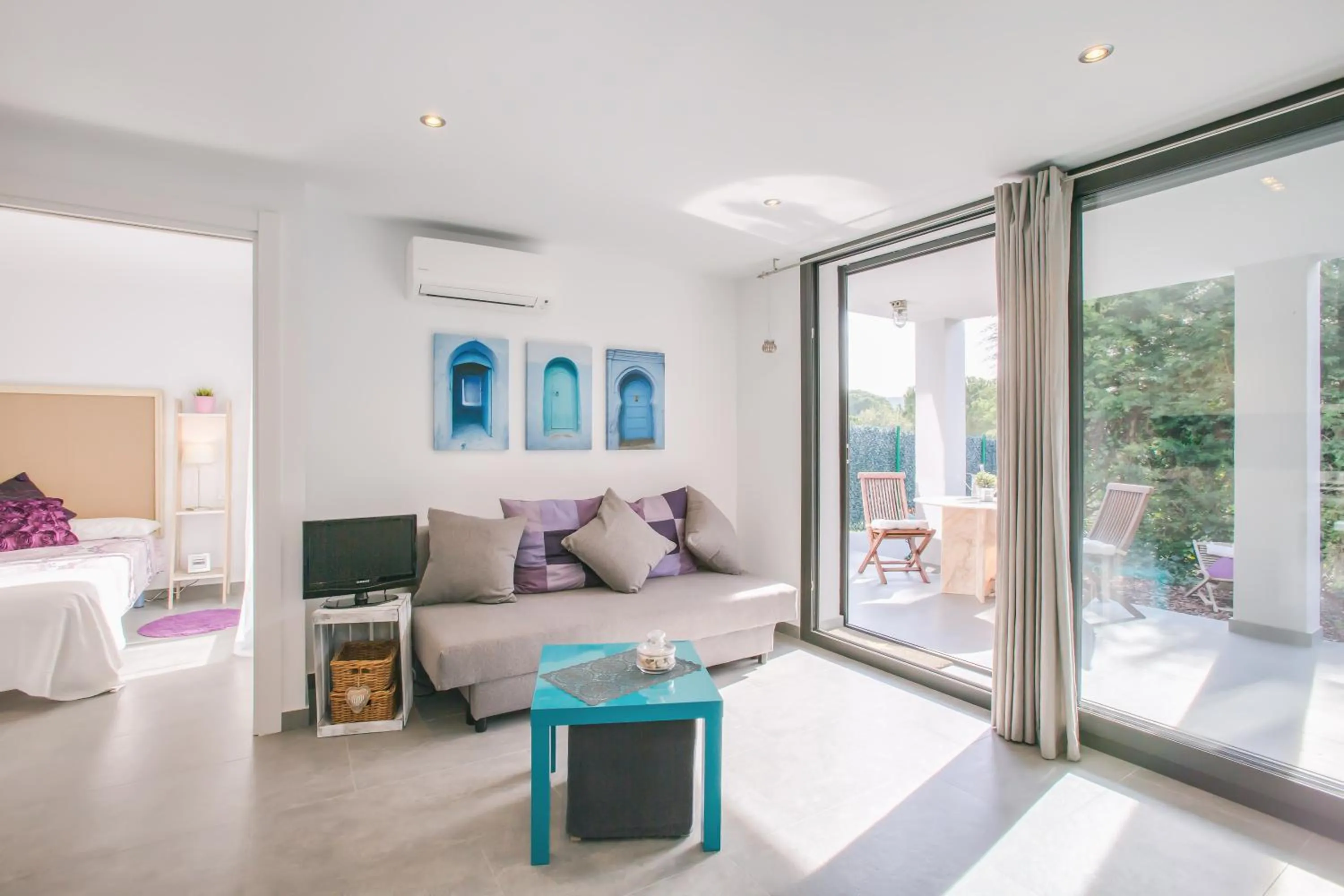 Communal lounge/ TV room in Flateli Montjuïc