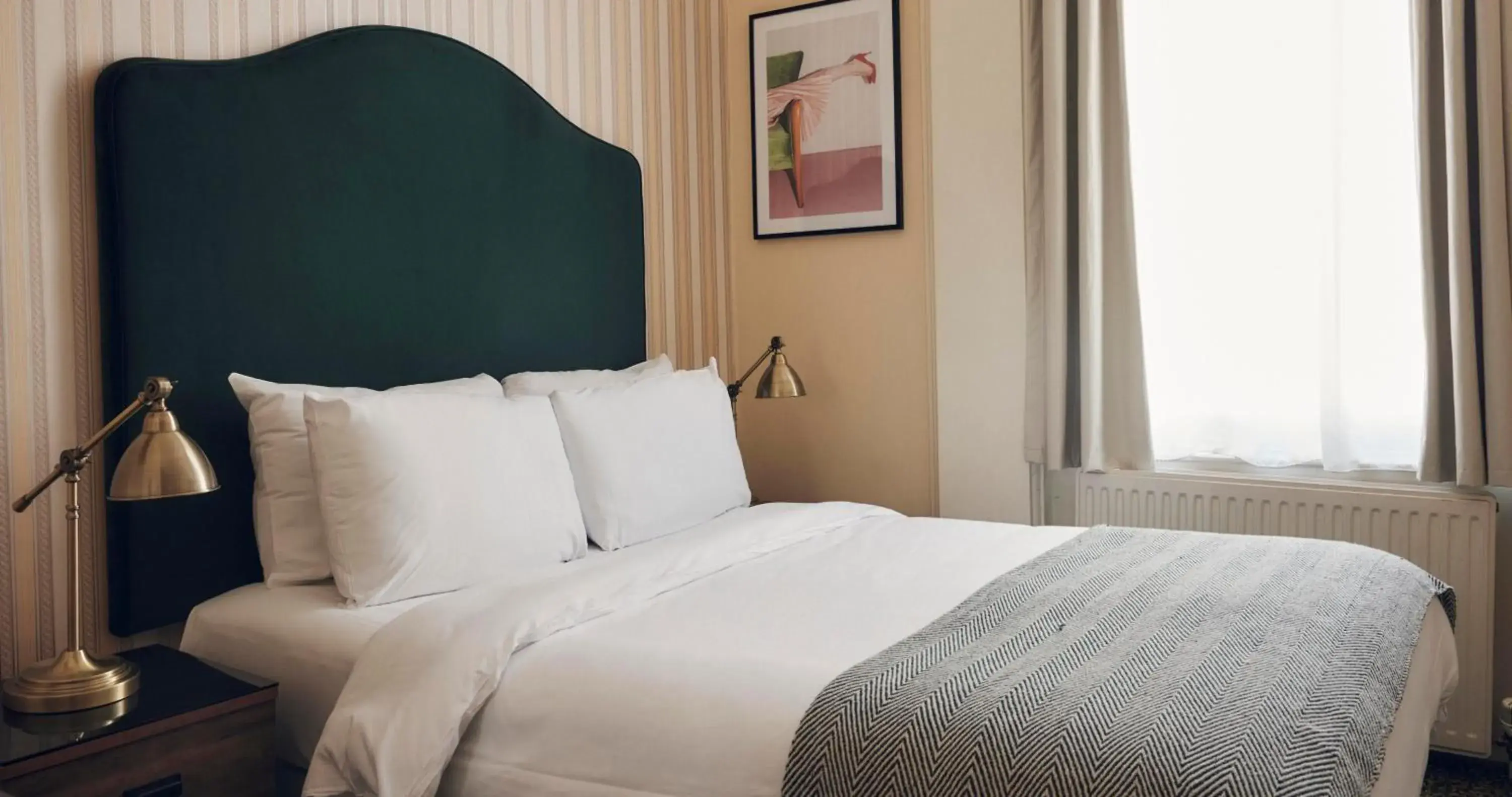 Small Double Room in The Columbia Small Double Room in The Columbia