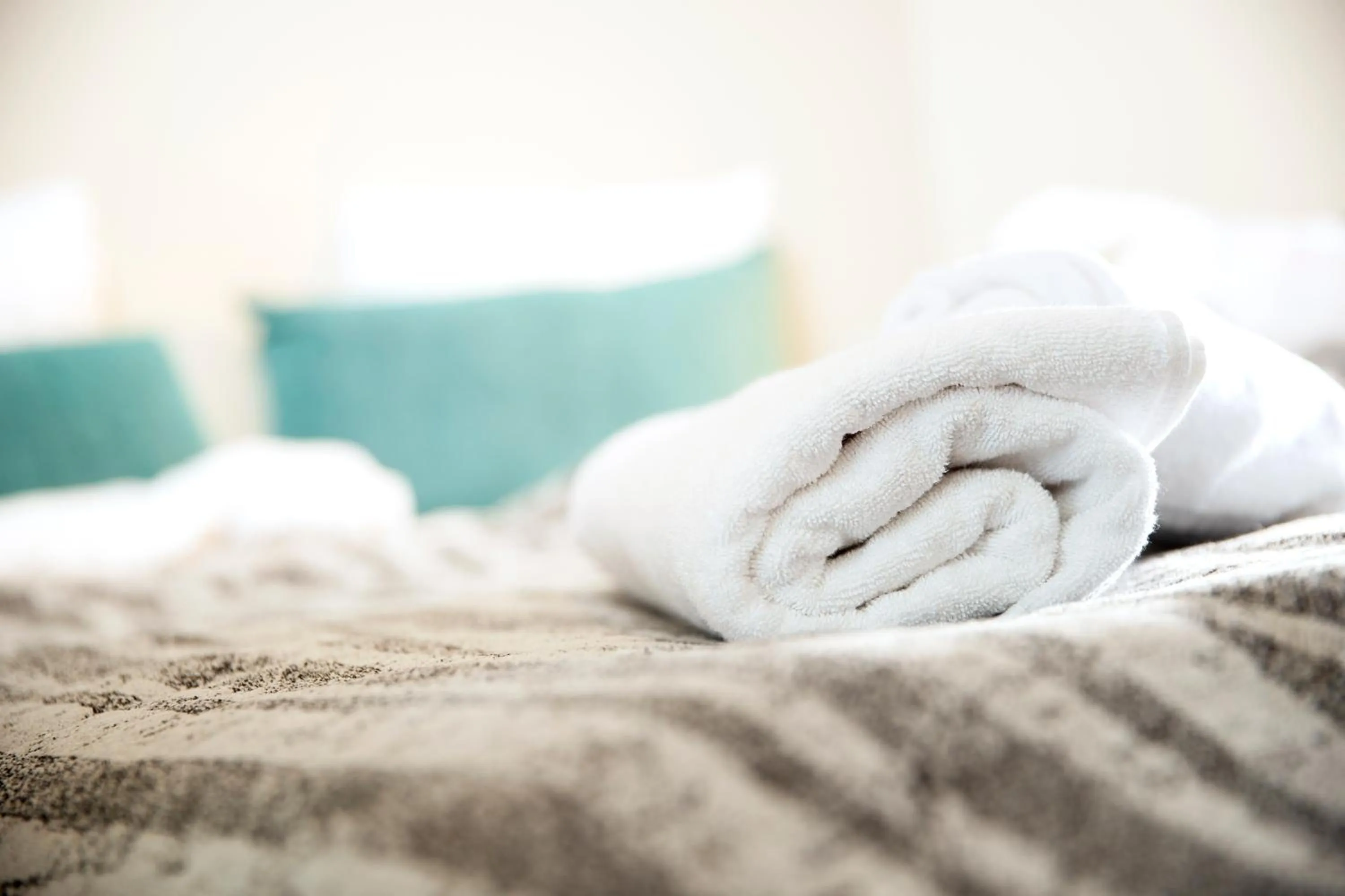 Bed in Nallikari Seaside Villas