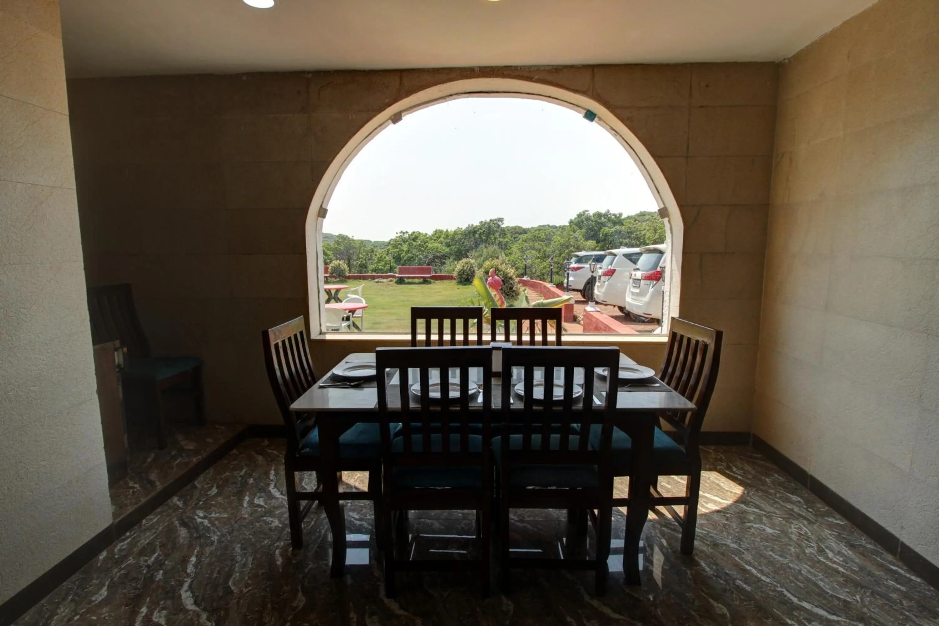 Restaurant/places to eat in Forest County Resort Mahabaleshwar