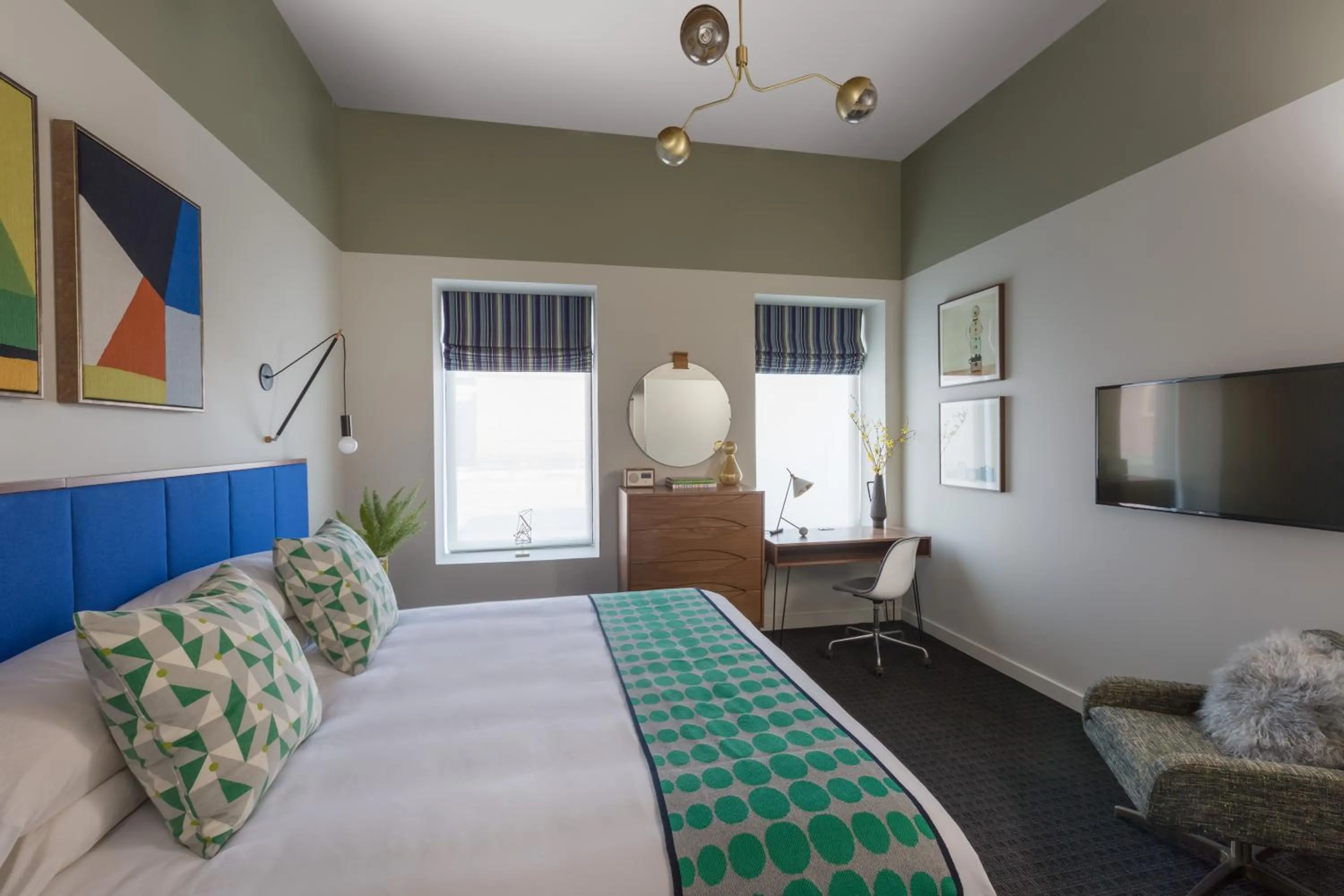 Photo of the whole room, Bed in The Hotel Salem