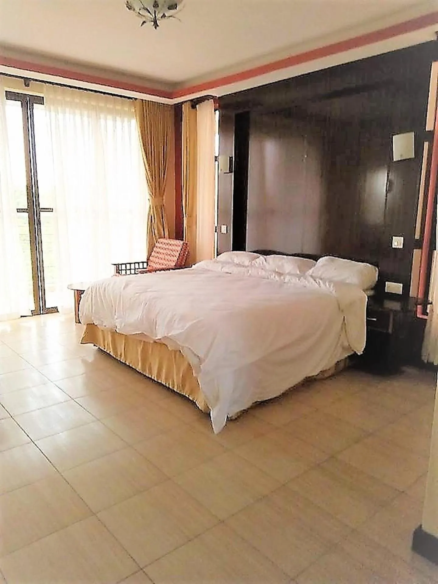 Balcony/Terrace, Bed in Regency Mount Kenya Hotel