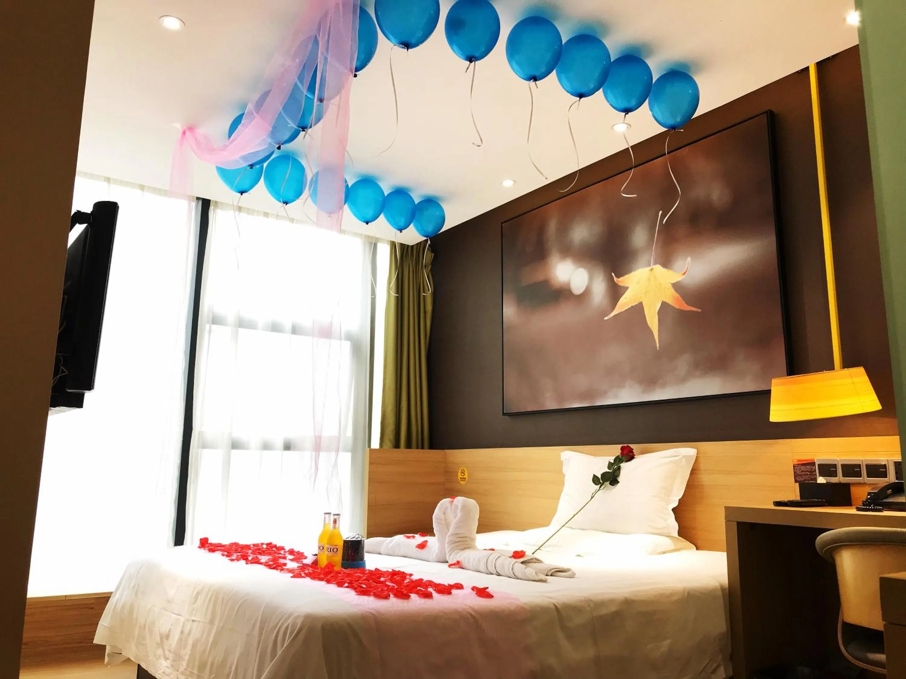 IU Hotel Chongqing Jiefangbei