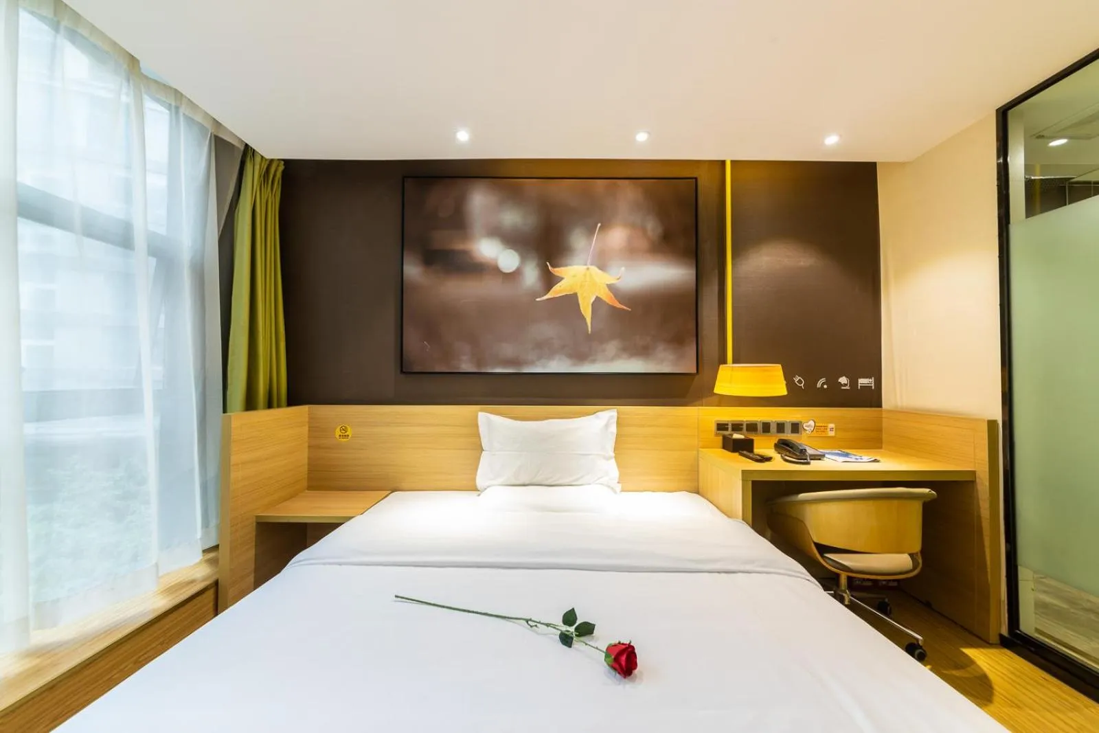 IU Hotel Chongqing Jiefangbei