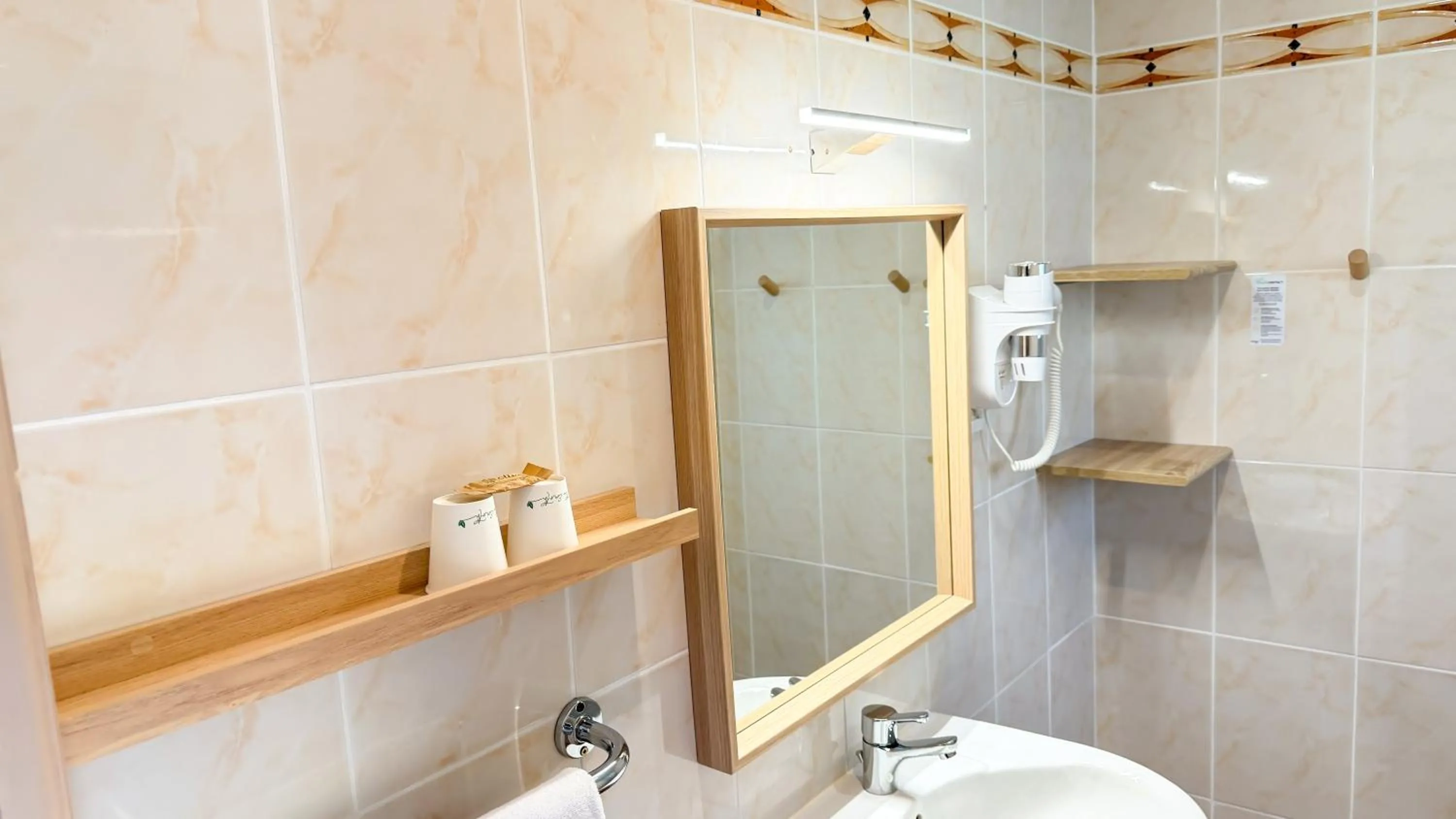 Bathroom in Hotel Les Rocailles