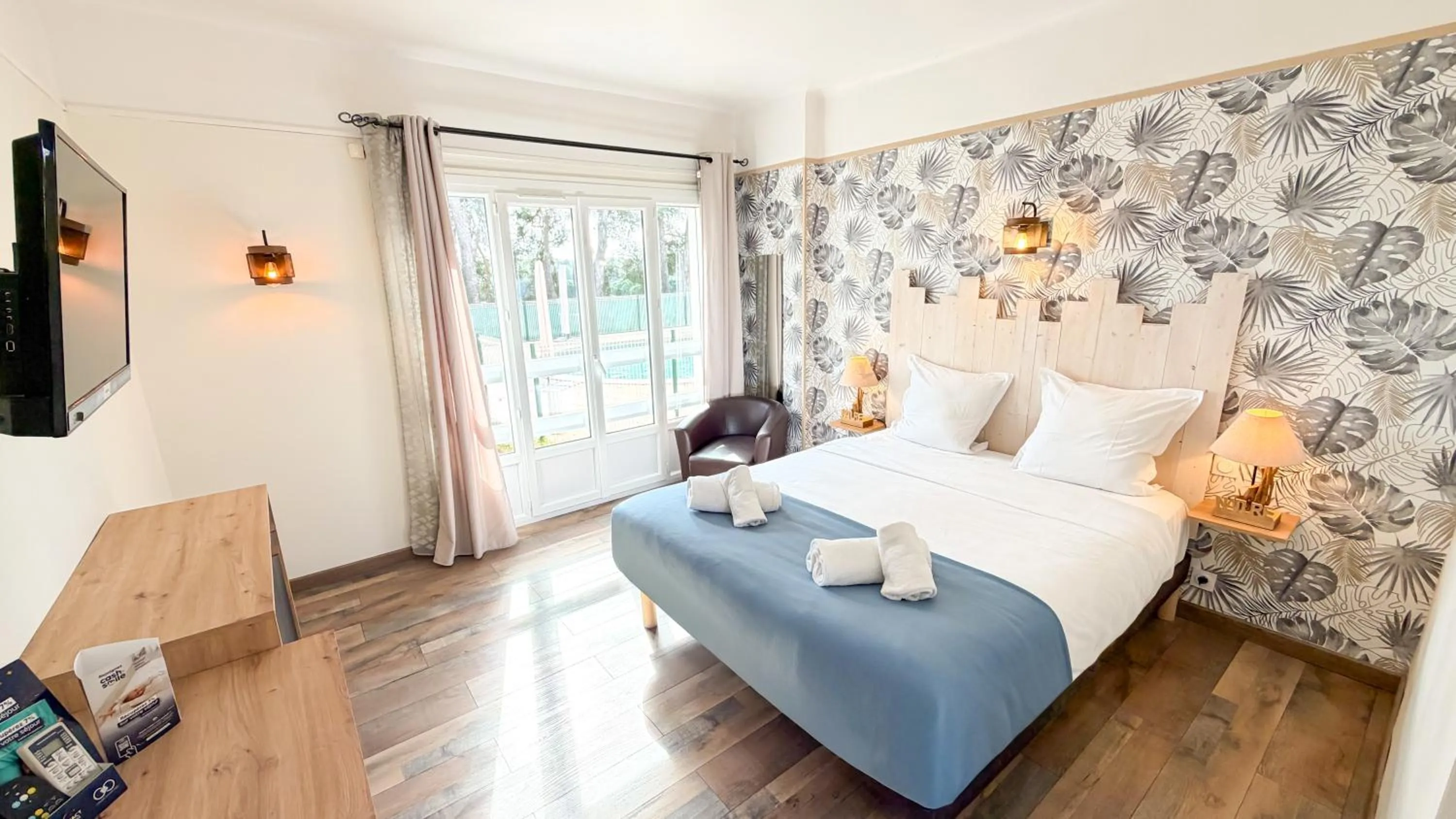 Bedroom, Bed in Hotel Les Rocailles