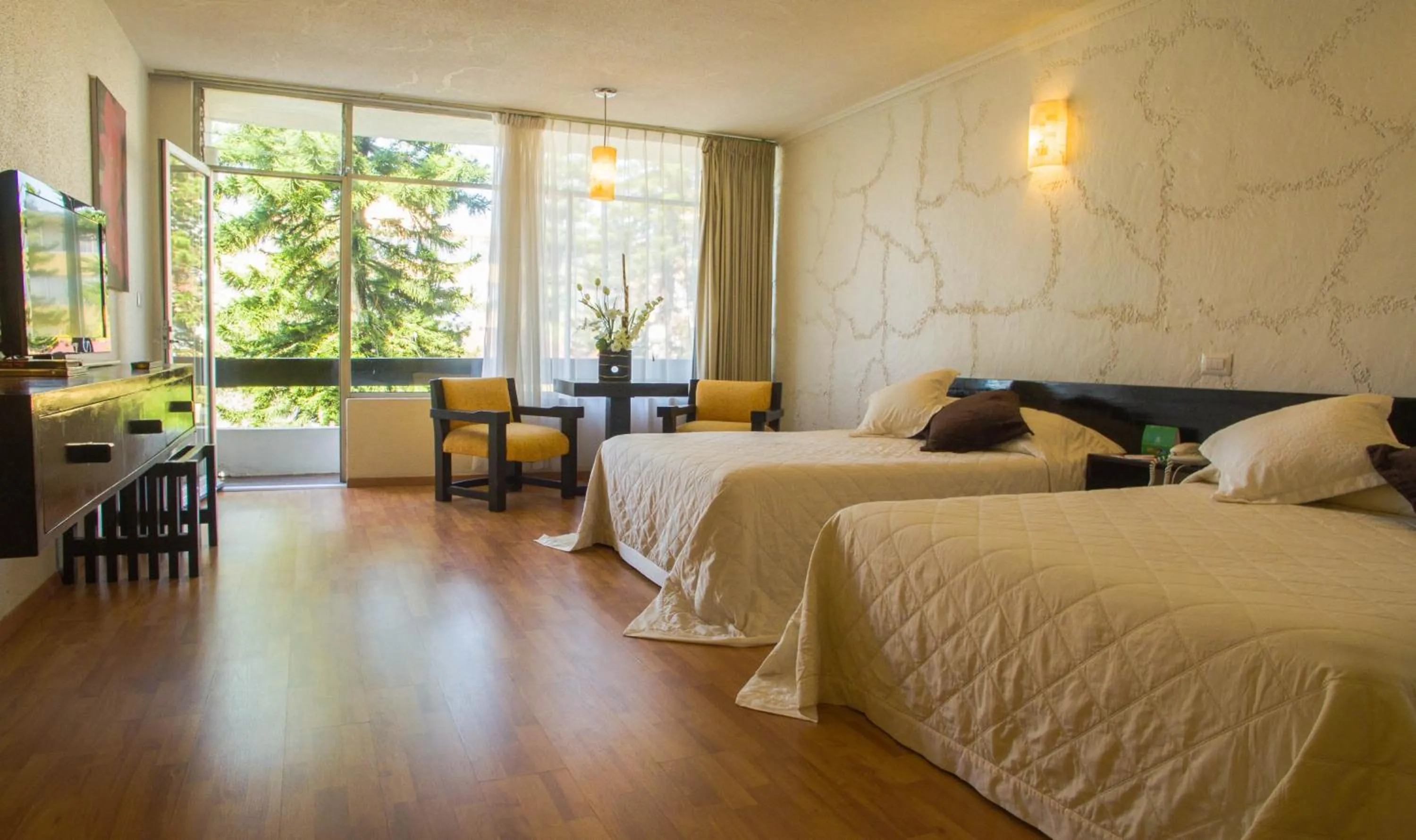 Photo of the whole room, Bed in Gran Hotel Xalapa