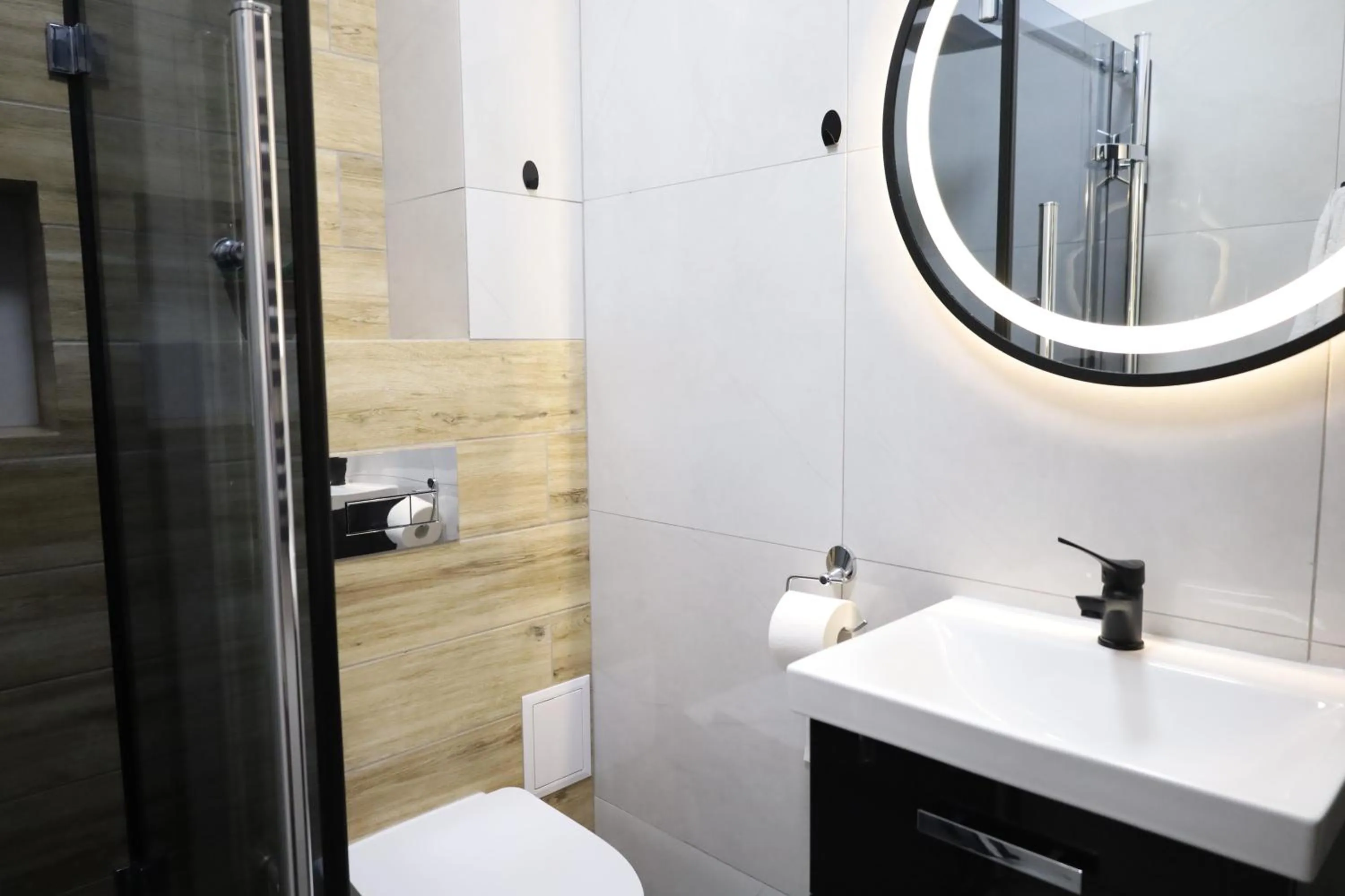 Shower in Zakarczmie Stokrotka