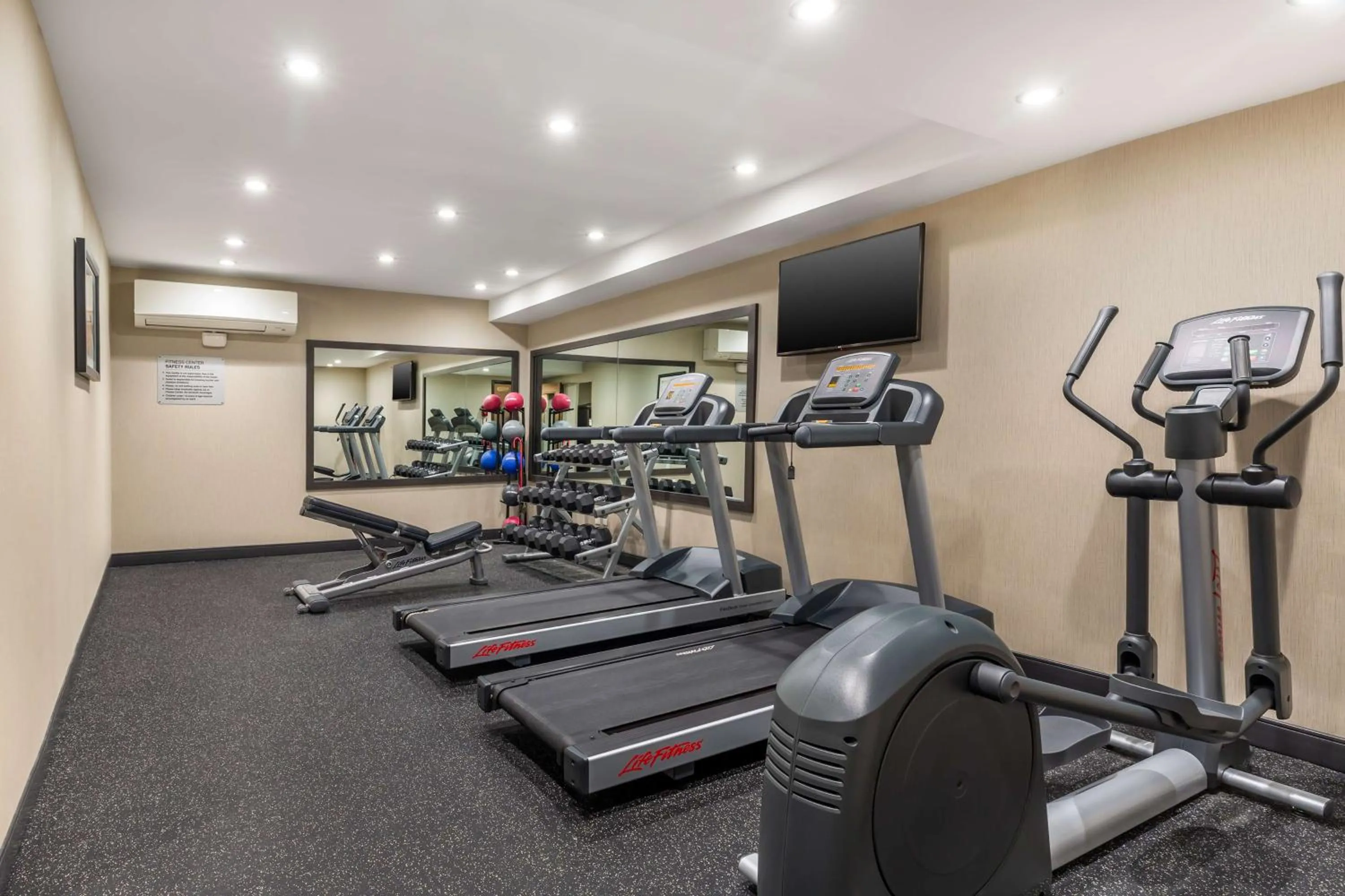 Fitness centre/facilities in Best Western Braintree Inn