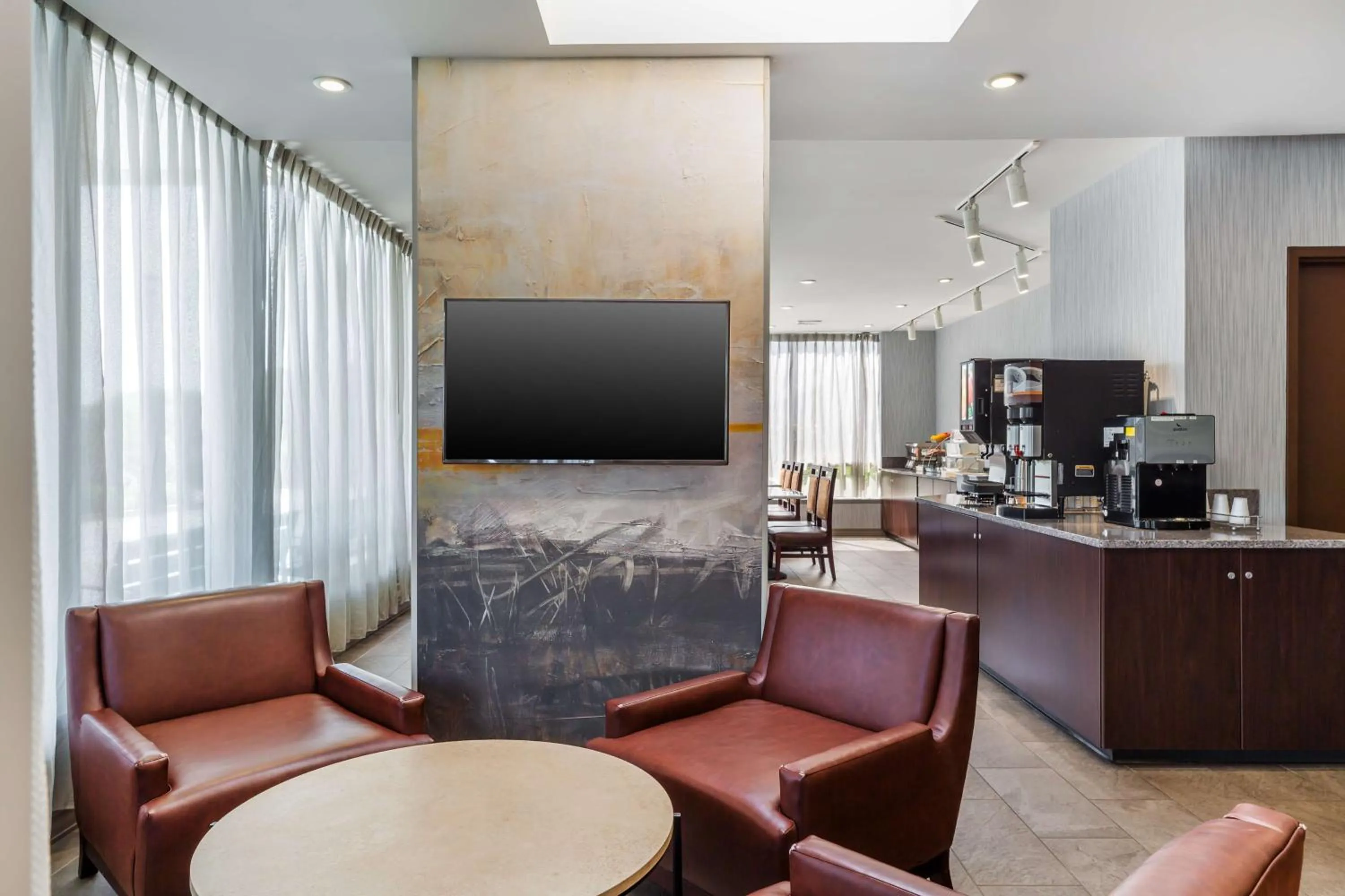 Breakfast in Best Western Braintree Inn