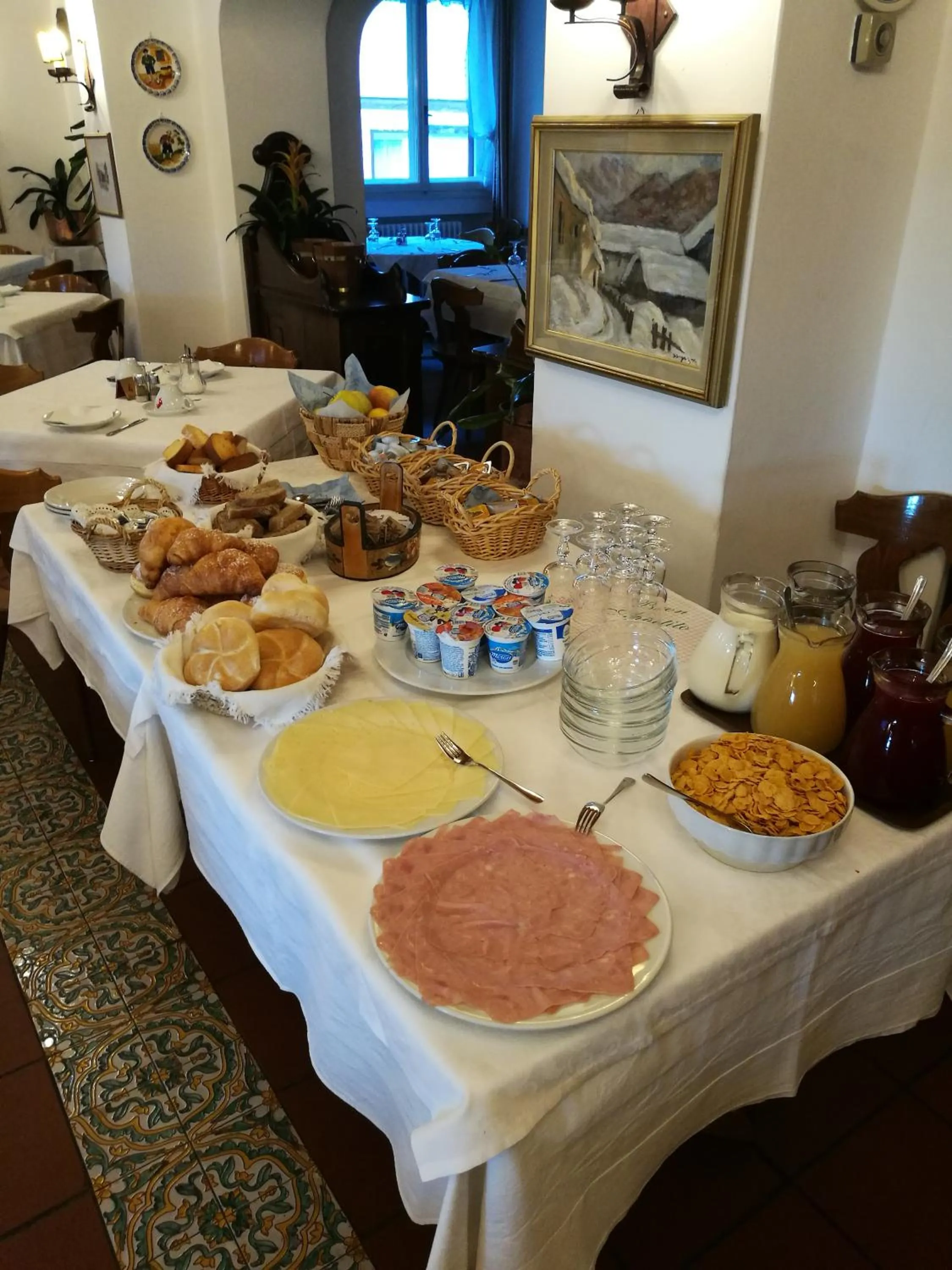Italian breakfast in Hotel Fiames