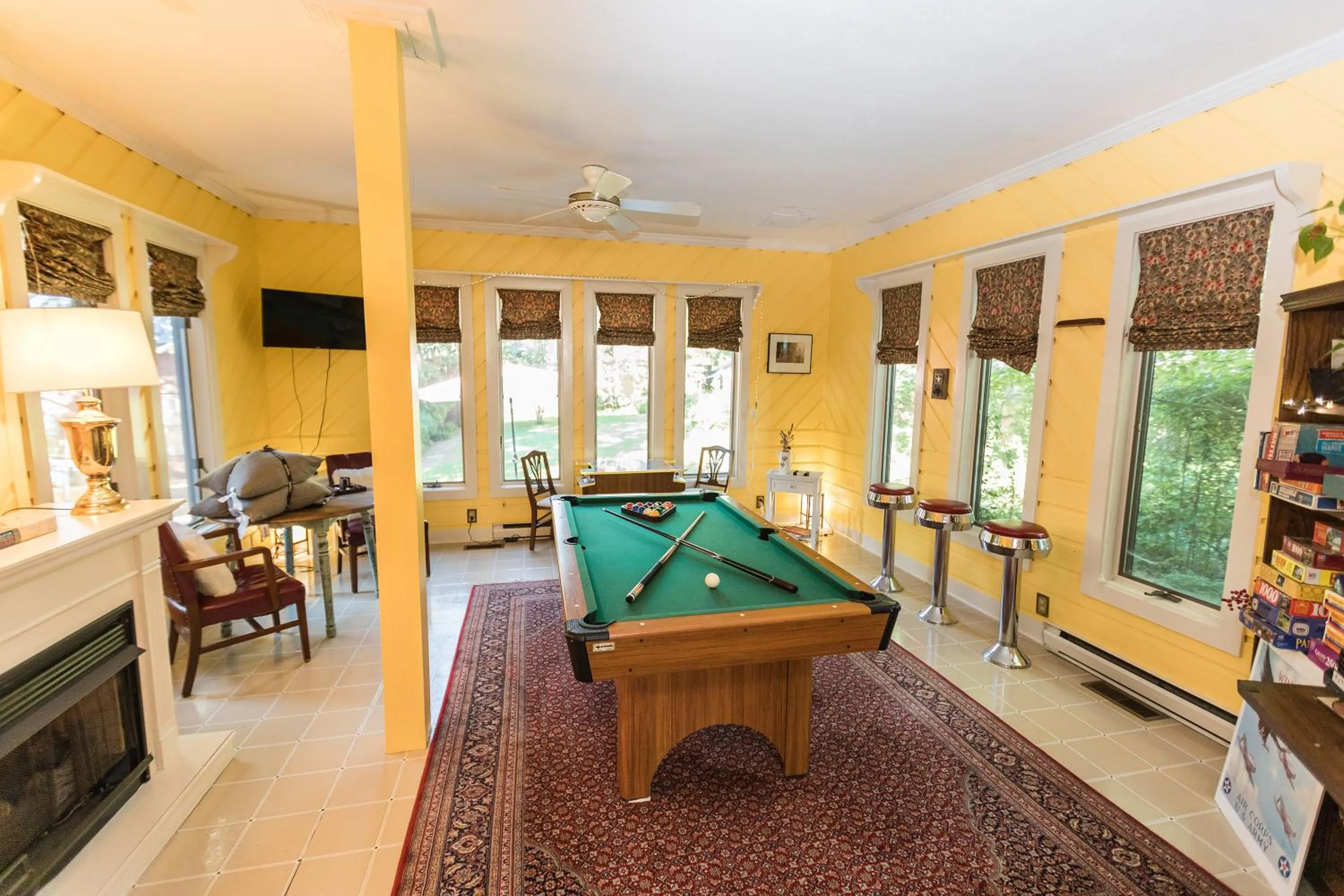 Billiard in West Park Gardens